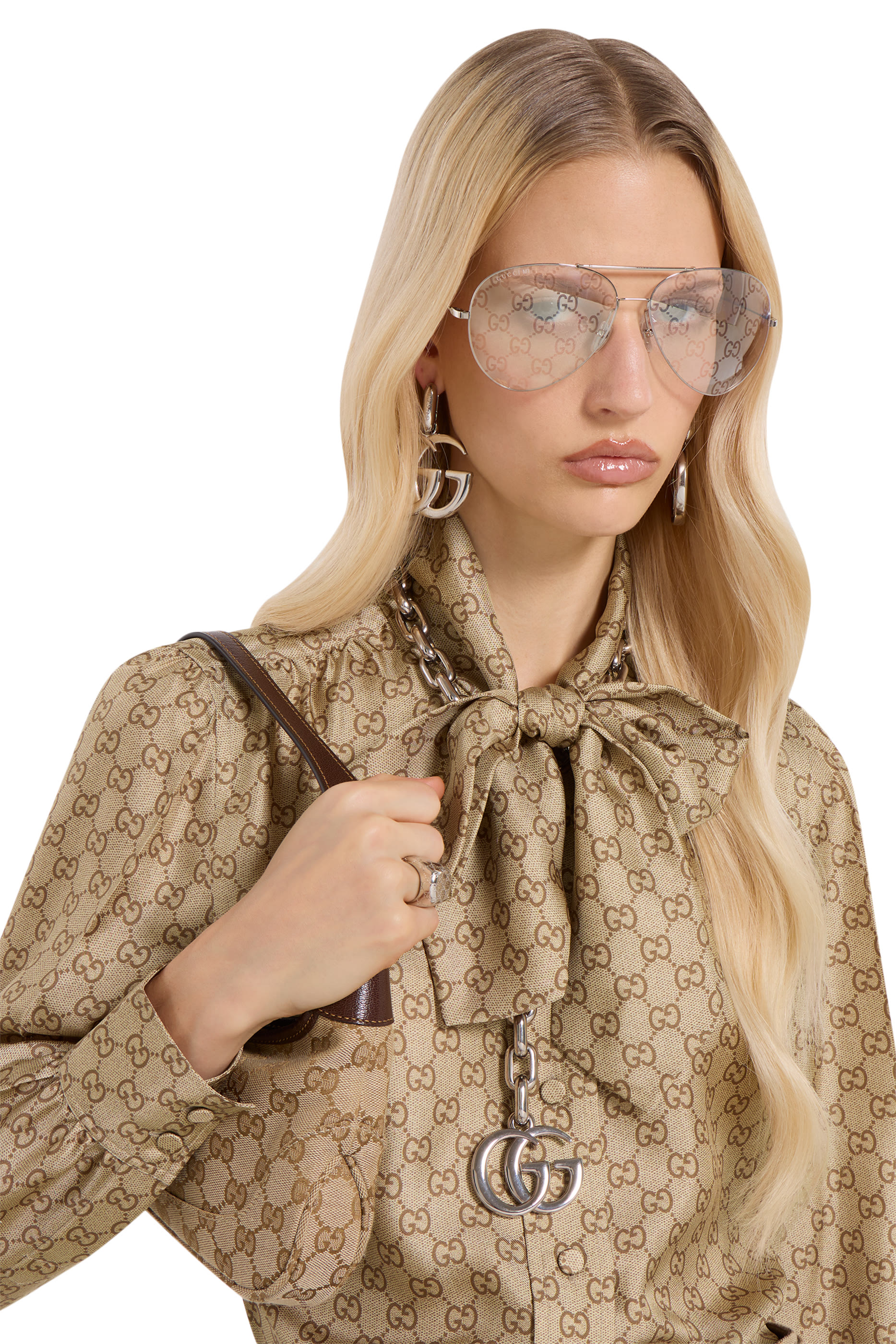 قميص حرير تويل مزين كليا بنقشة حرفي شعار الماركة