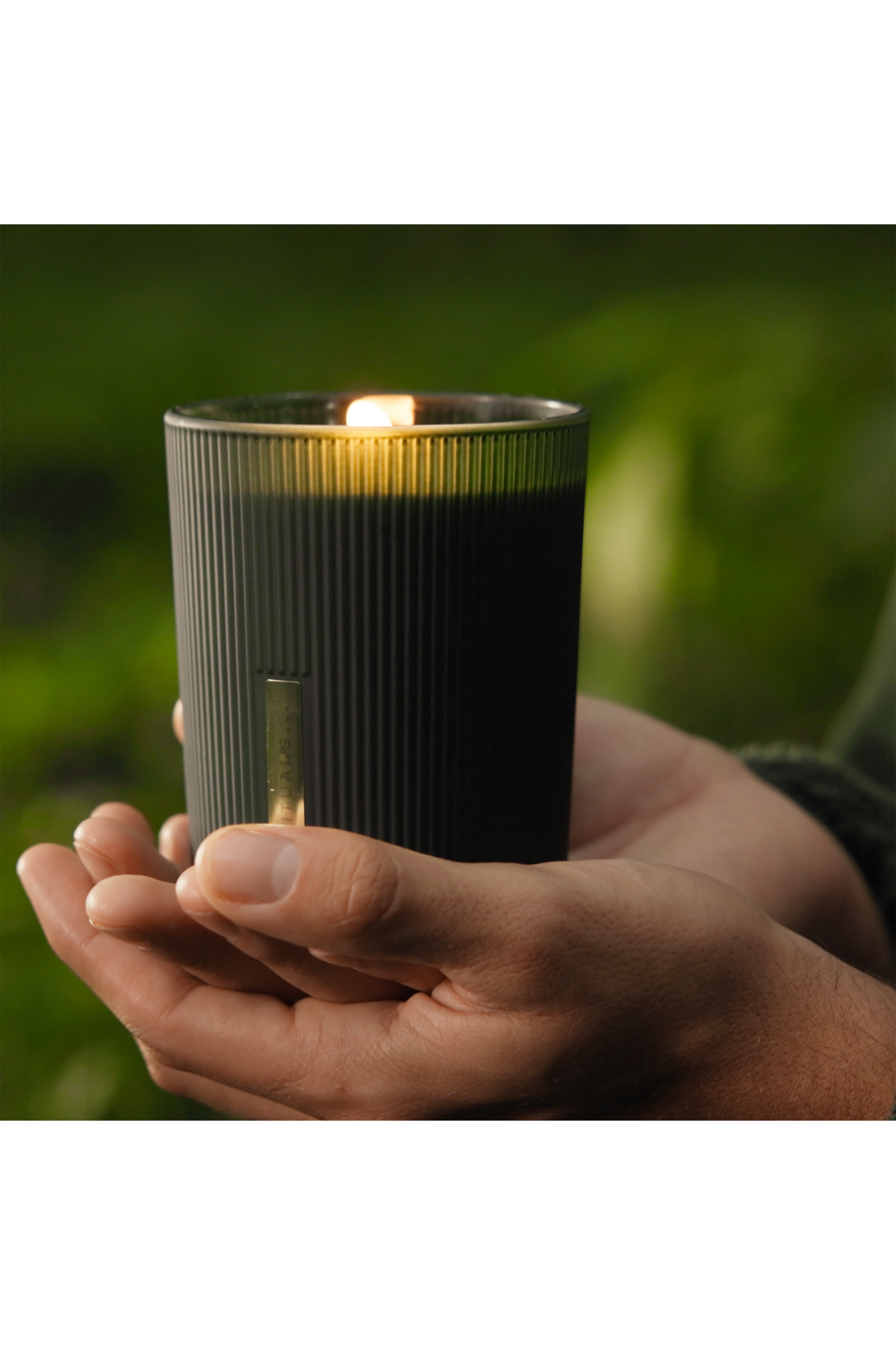 شمعة ذا ريتوال اوف جينج معطرة، 290 غرام