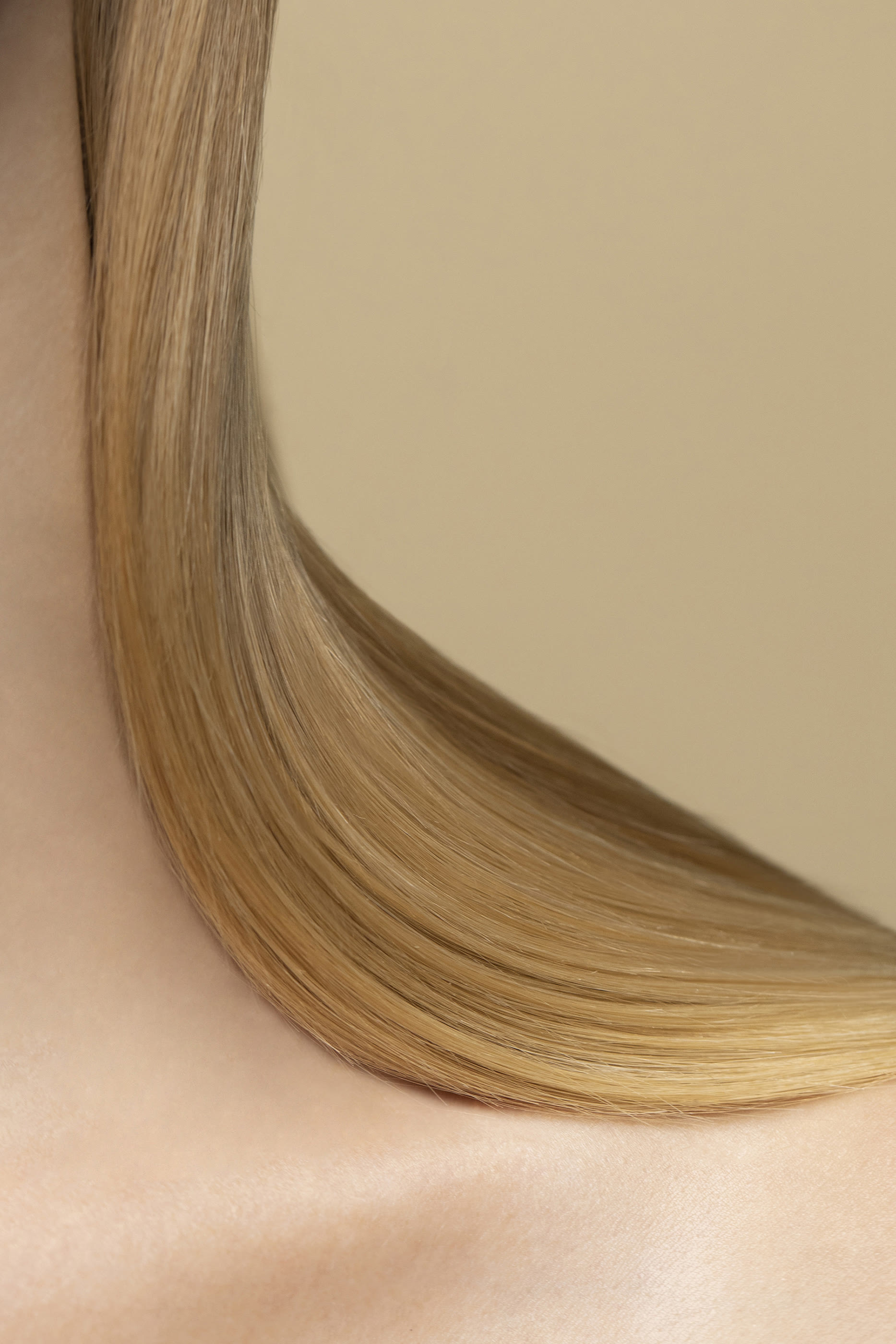 قناع هير ريتويل لتجديد الشعر والعناية به بالزيوت النباتية