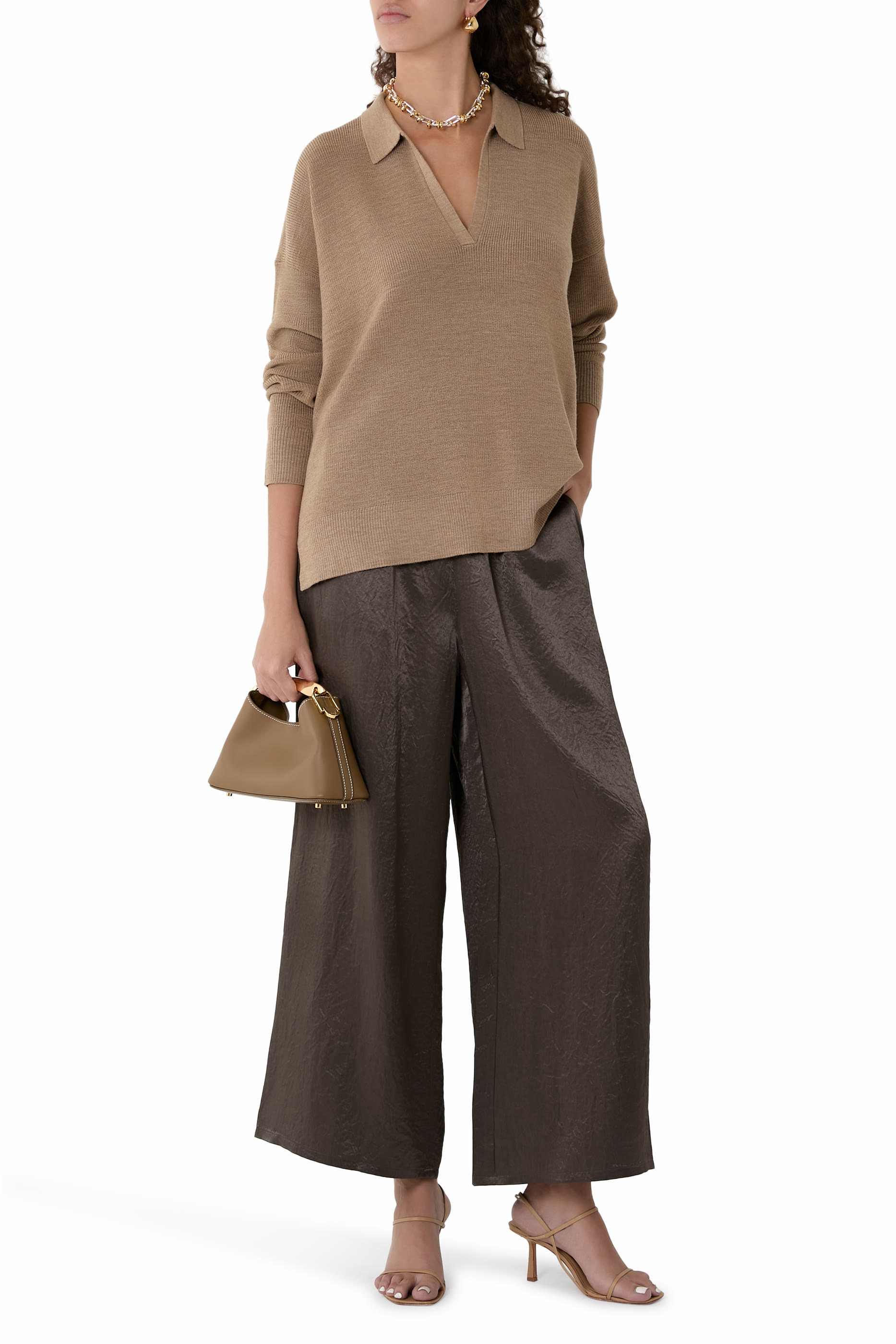 بنطال بقصة ساق واسعة ستان بارز الملمس