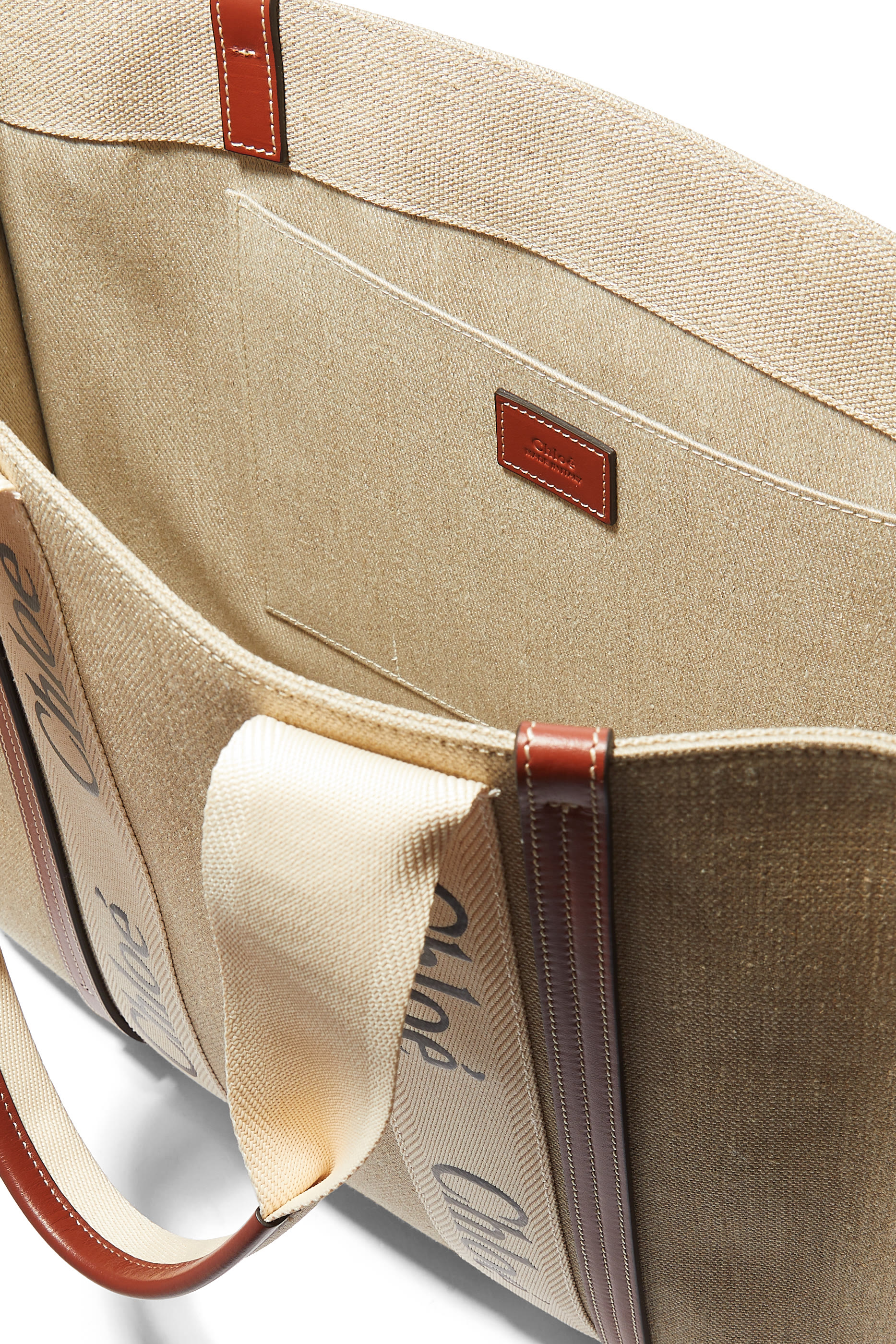 حقيبة يد وودي كبيرة