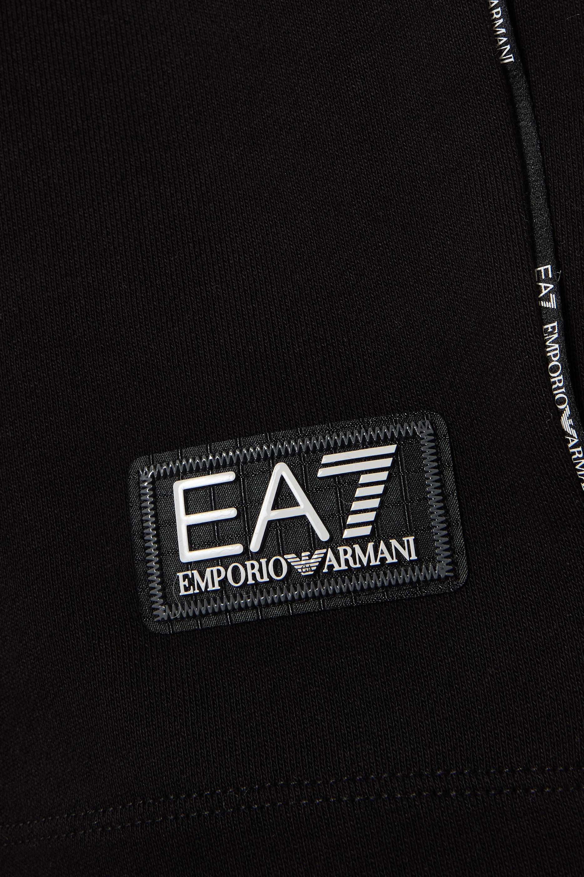 شورت بيرمودا بشعار الماركة للاطفال