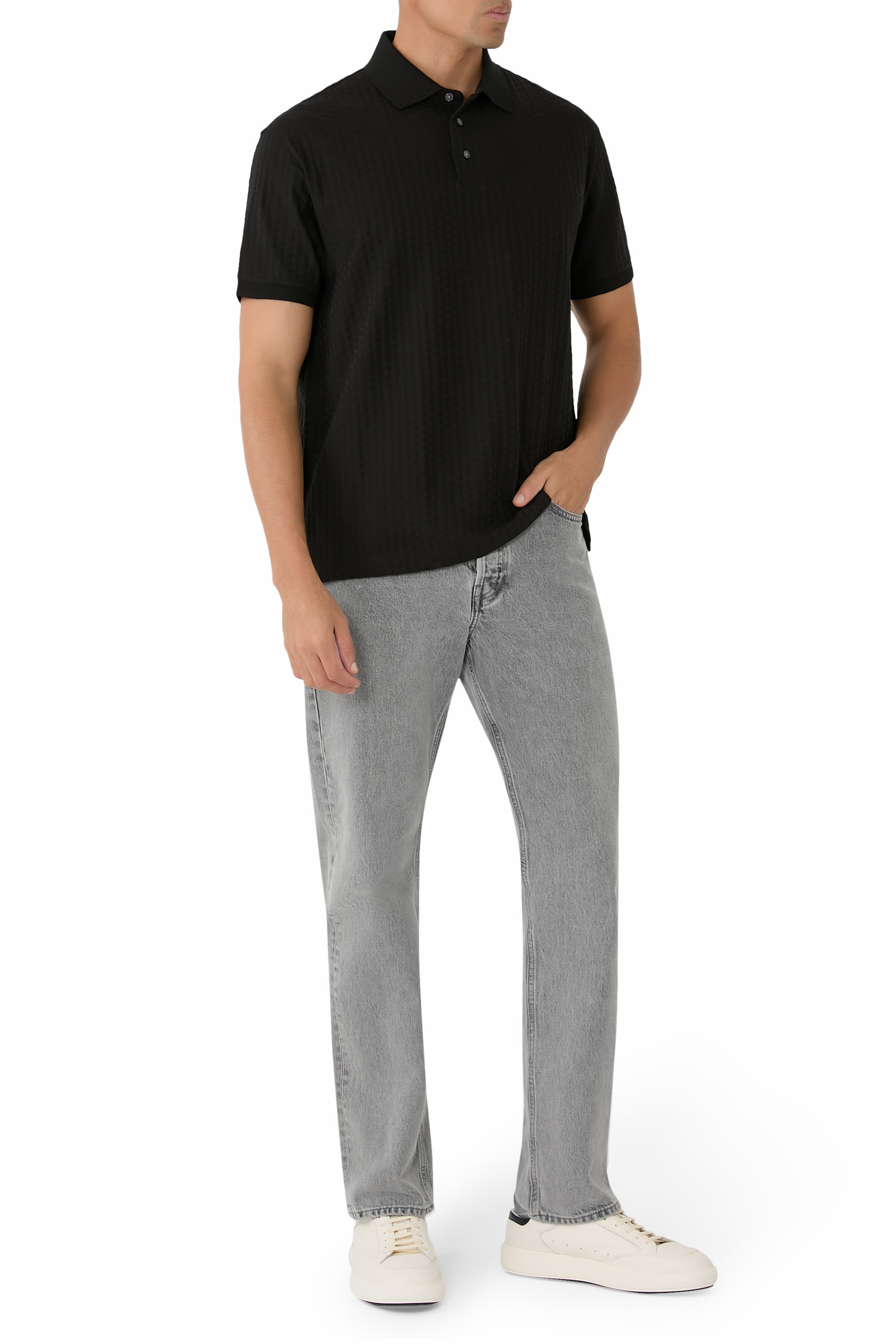 قميص بولو بخطوط أفقية