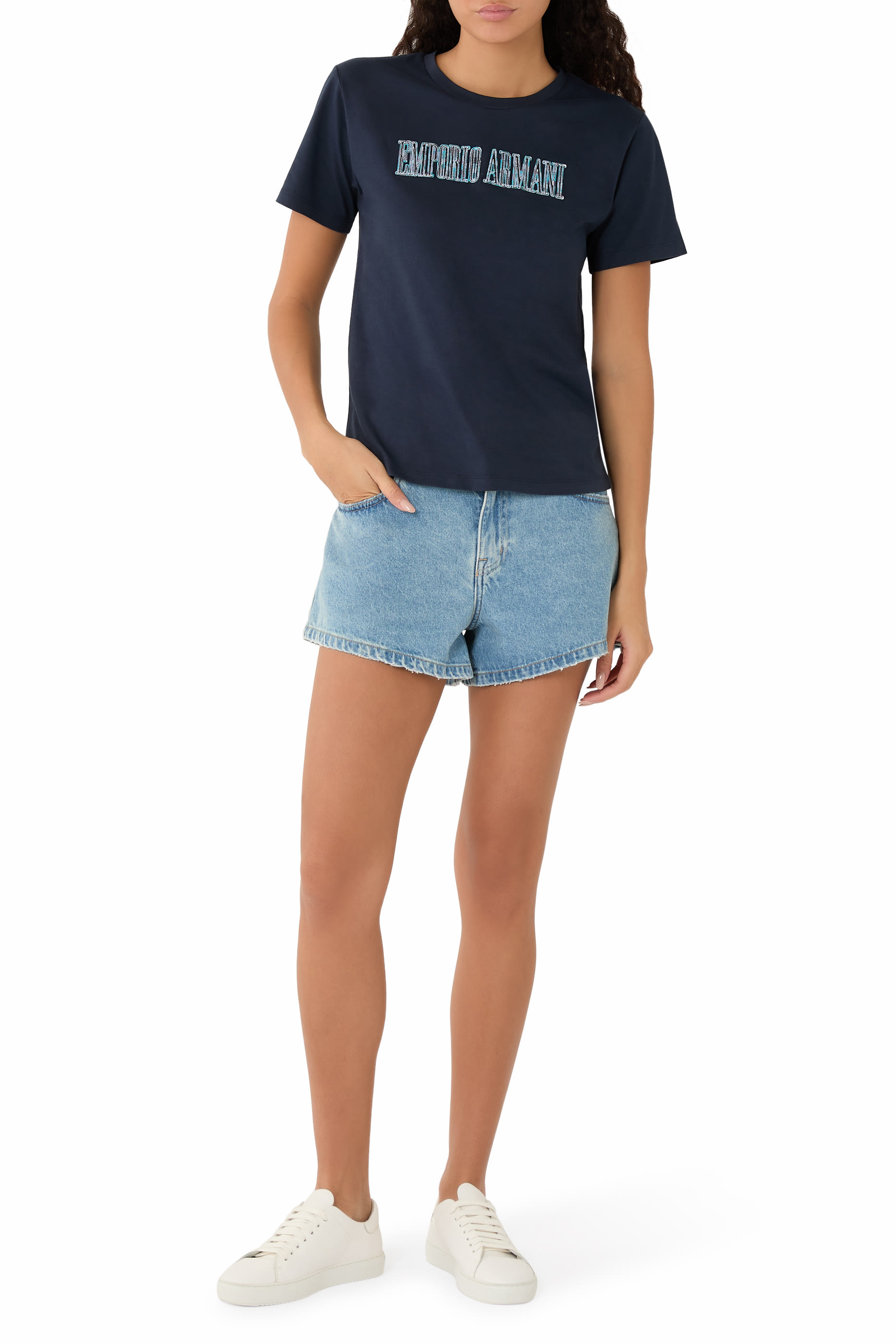 تيشيرت بشعار الماركة جيرسيه أي أس في عضوي