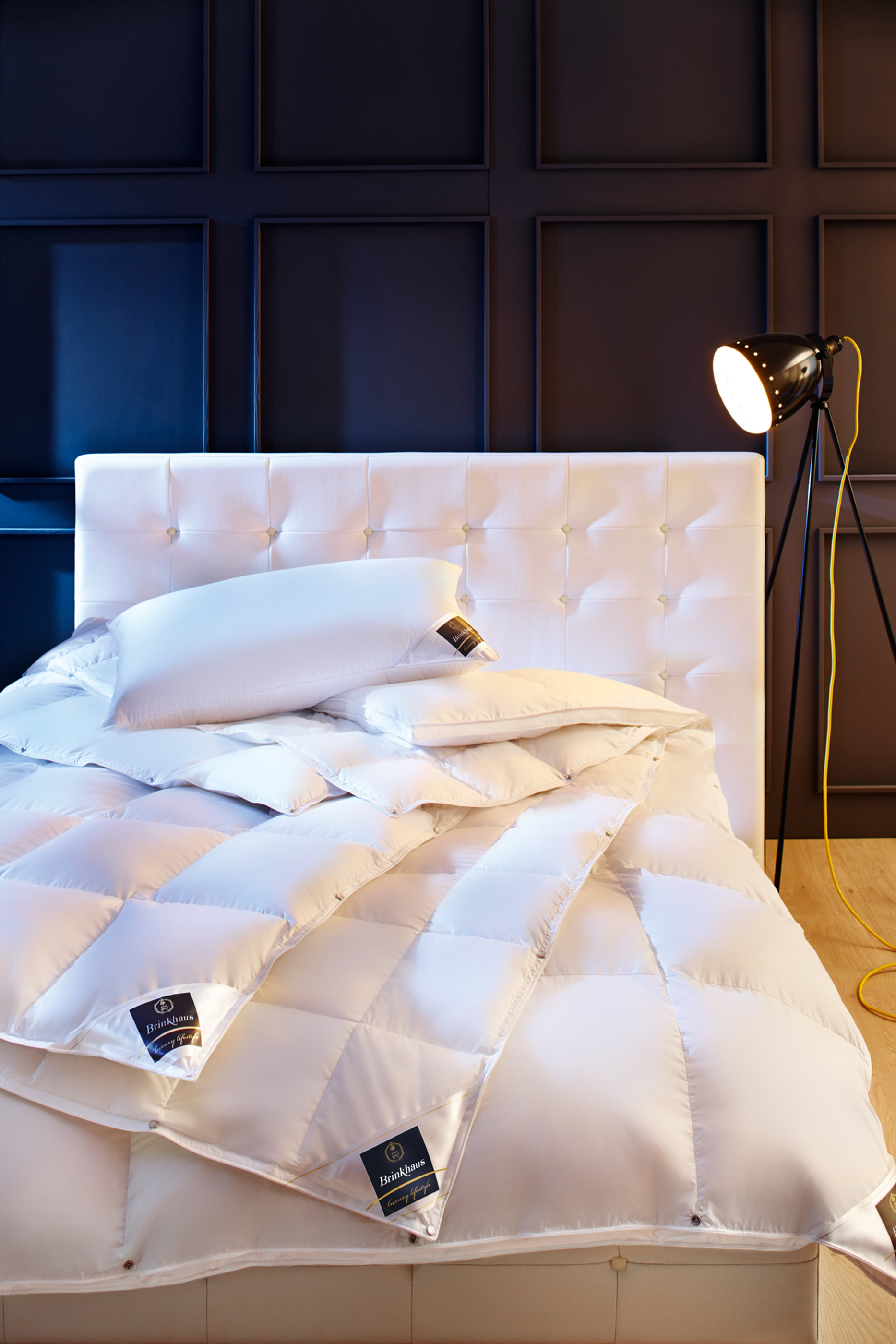 وسادة شاليه مبطنة بزغب الإوز الكندي الكبير