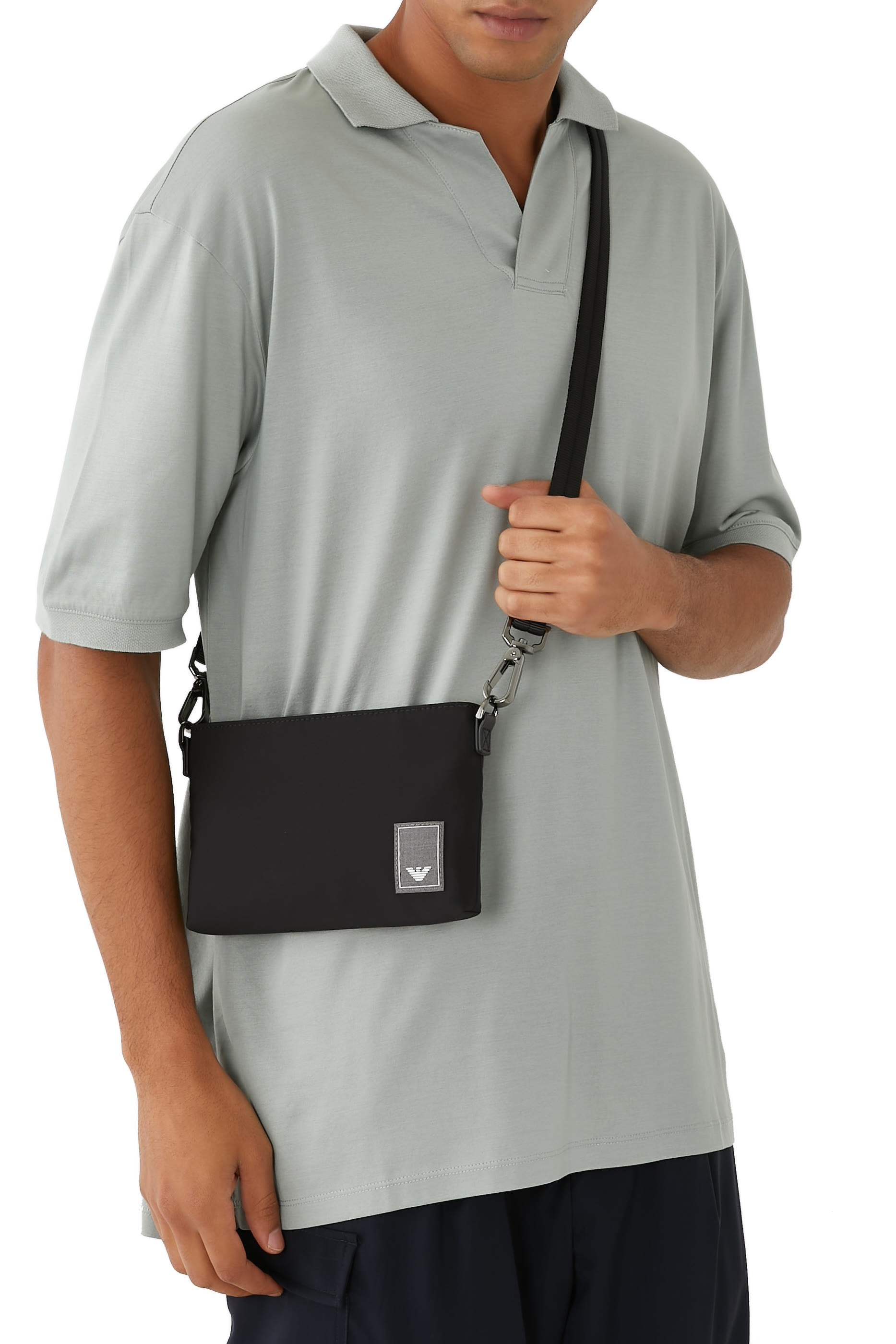 حافظة أجهزة إلكترونية اسنشالز للسفر نايلون