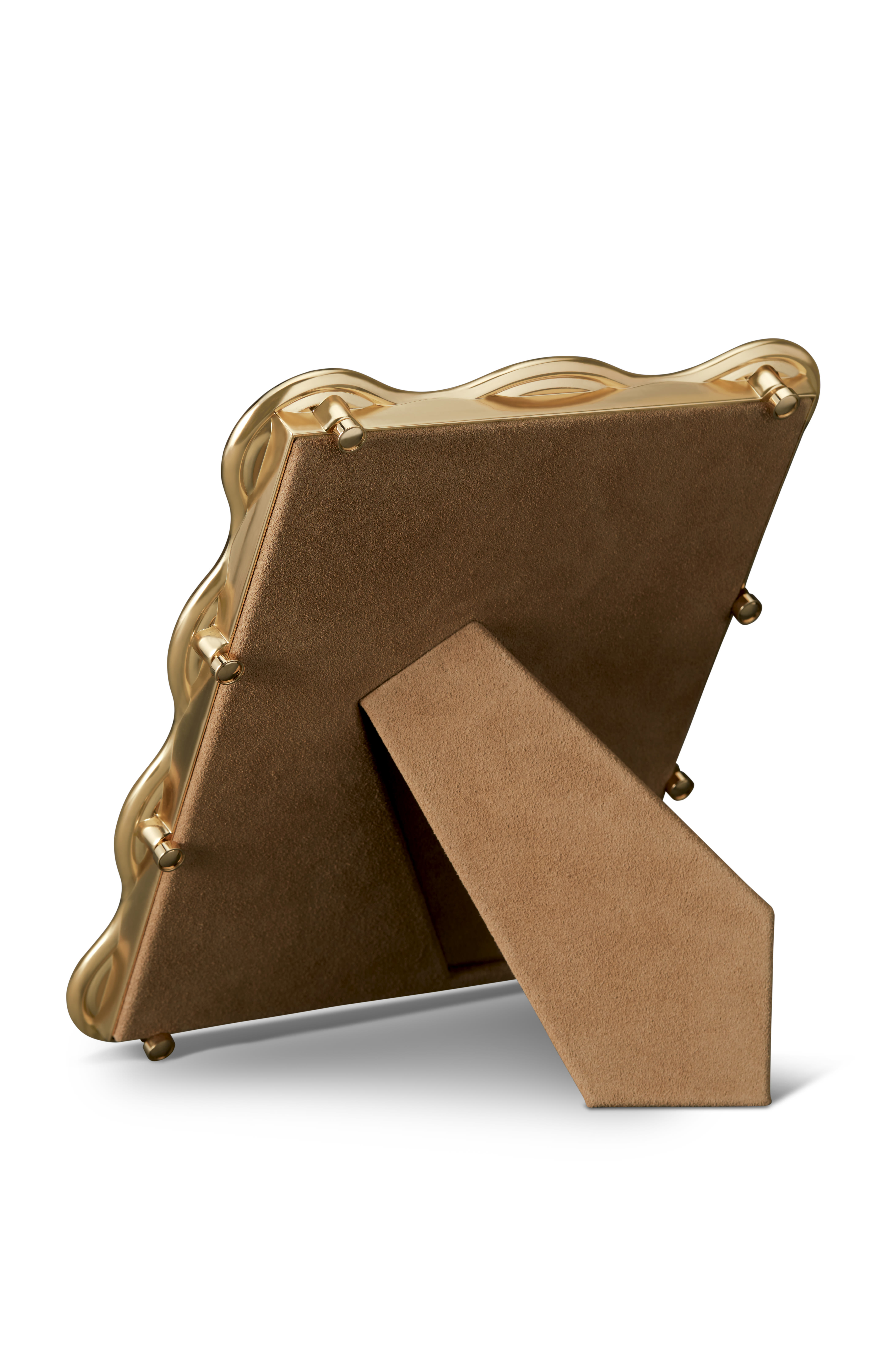 إطار صور بحافة مموجة ذهبي