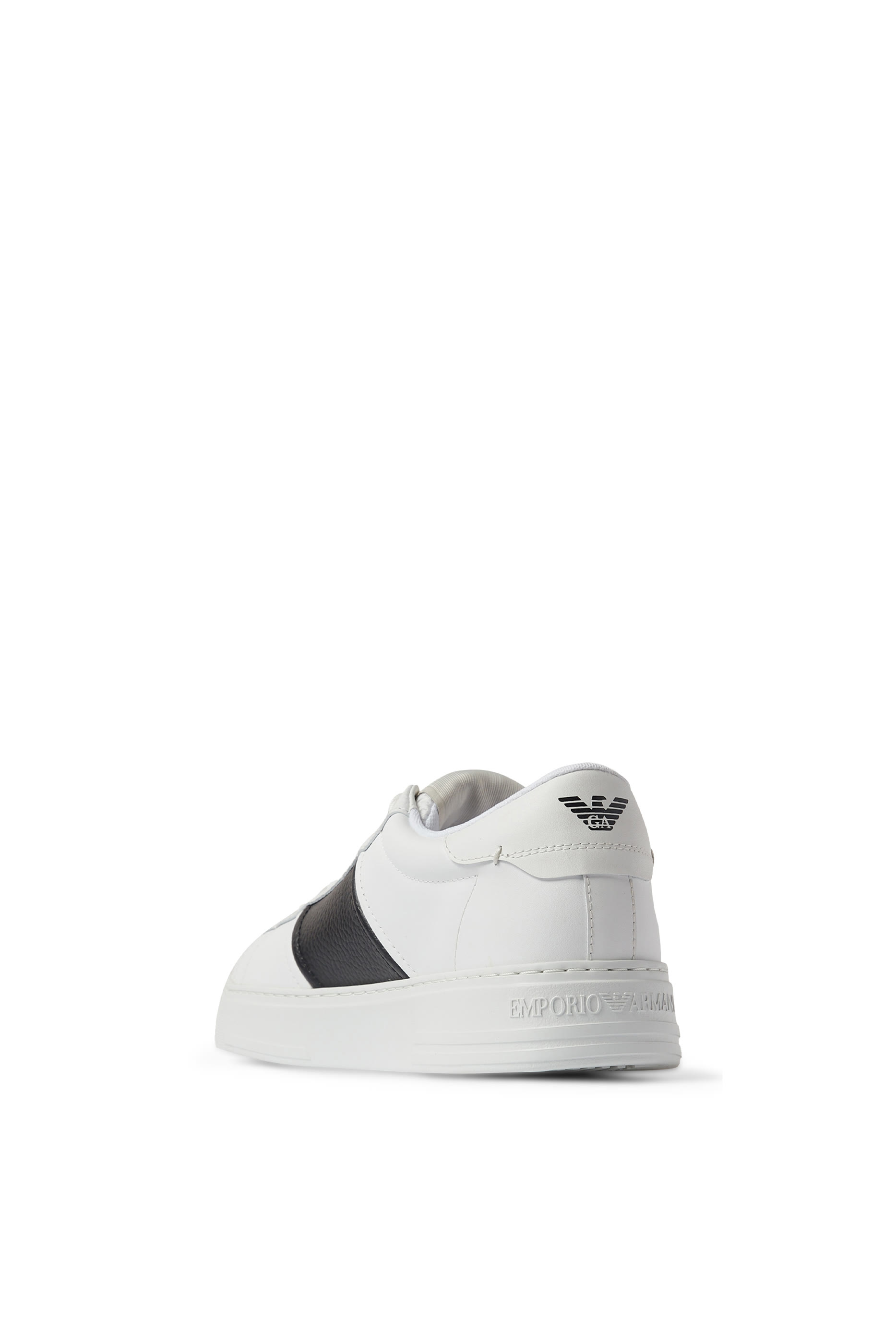 سنيكرز بشعار الماركة