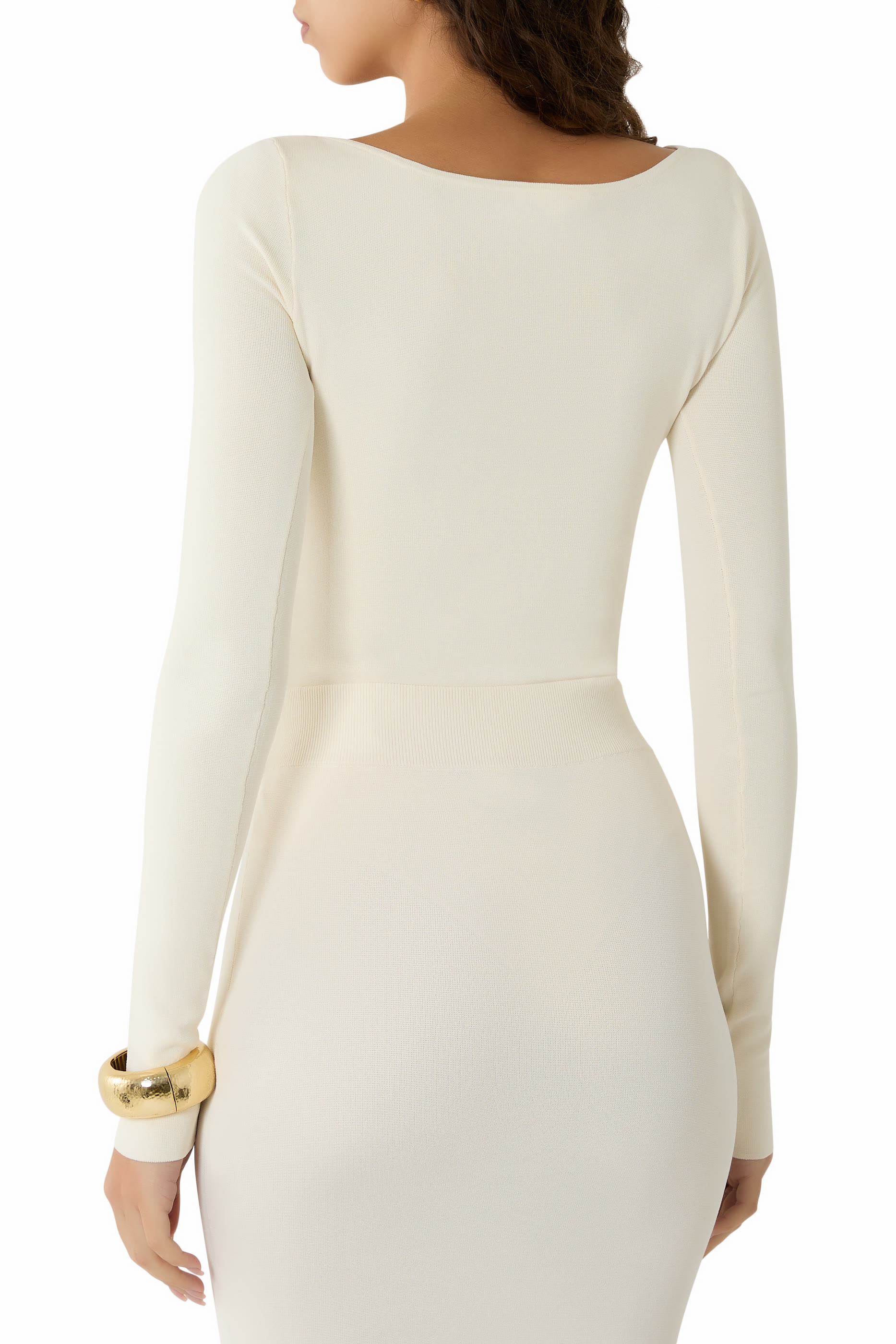 بودي سوت بياقة عميقة