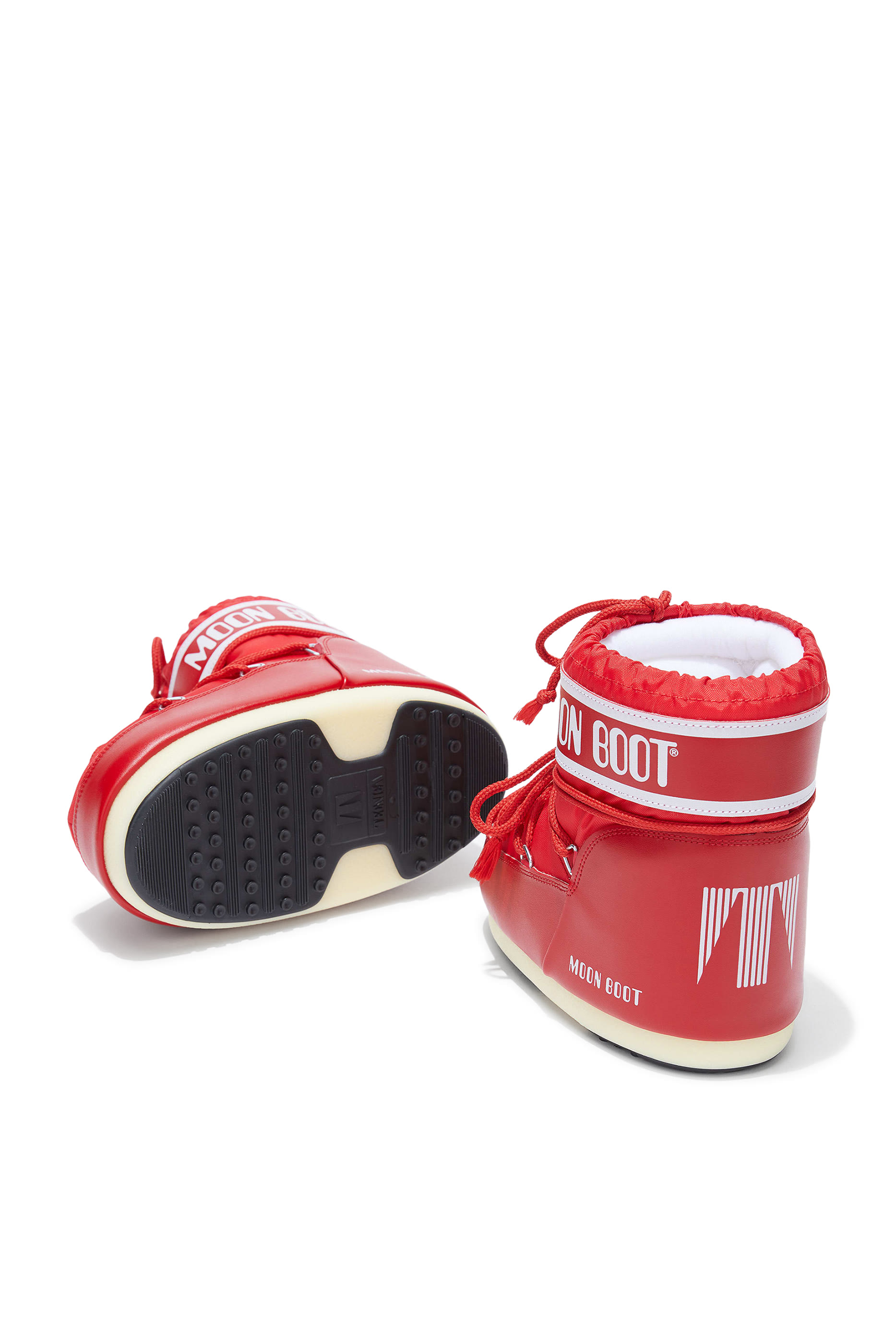 بوت ايكون بطول الكاحل نايلون