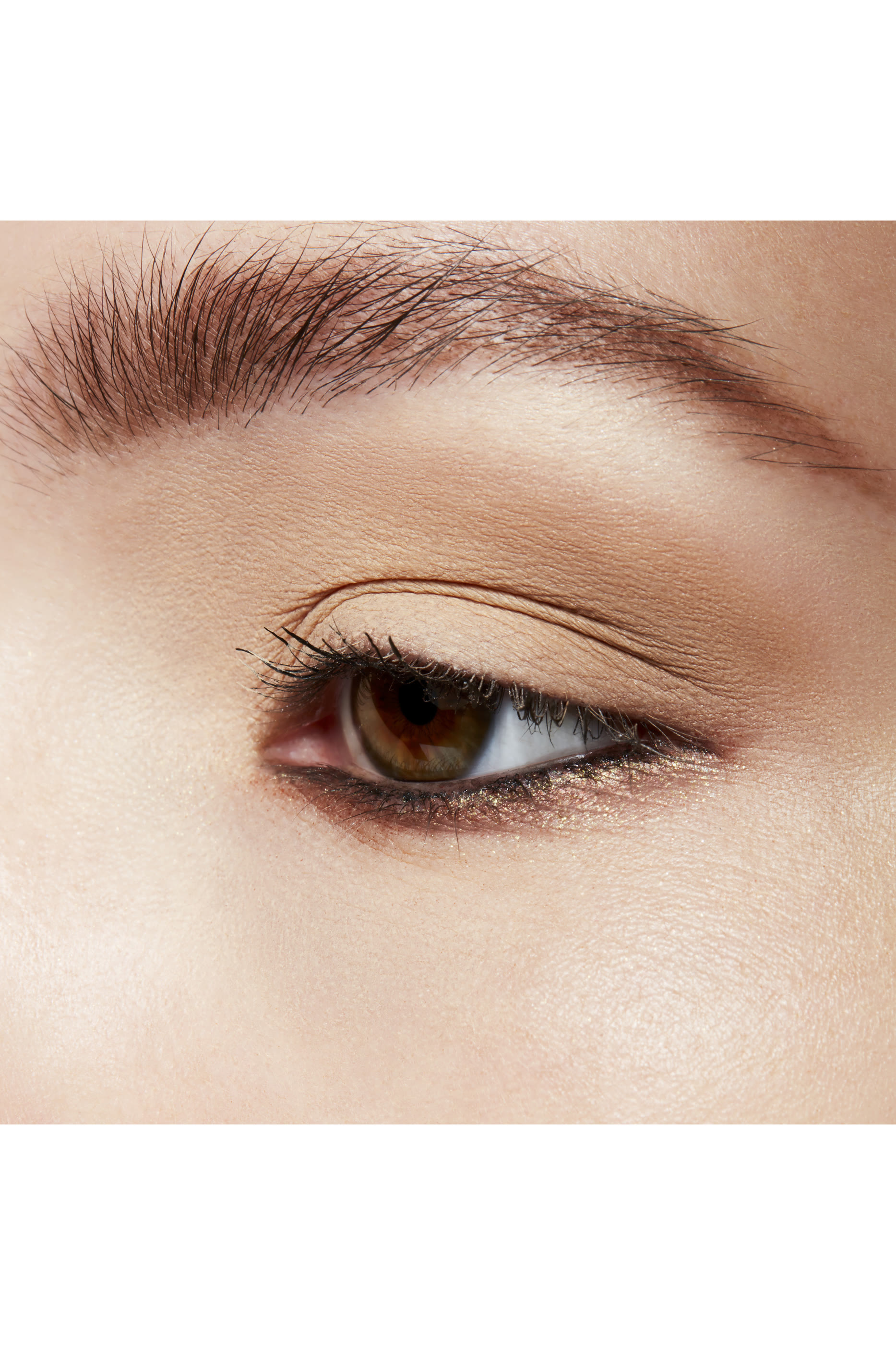 برايمر/ظل عيون كريمي بينت بوت برو يدوم طويلاً