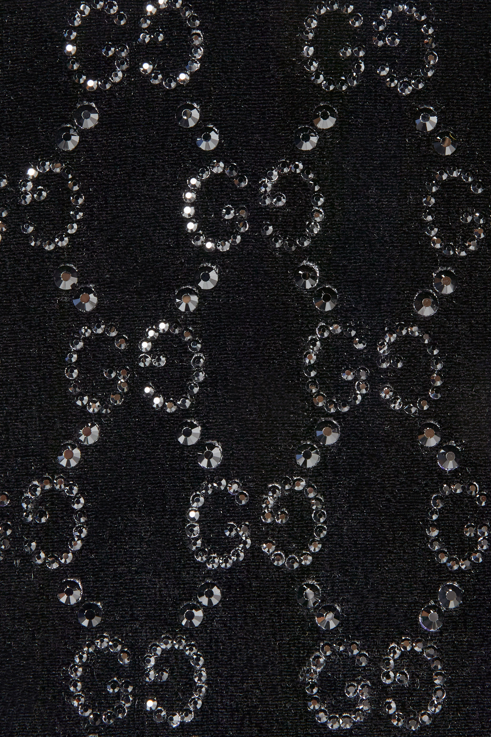 بلوزة مطرزة شنبل مطاطي