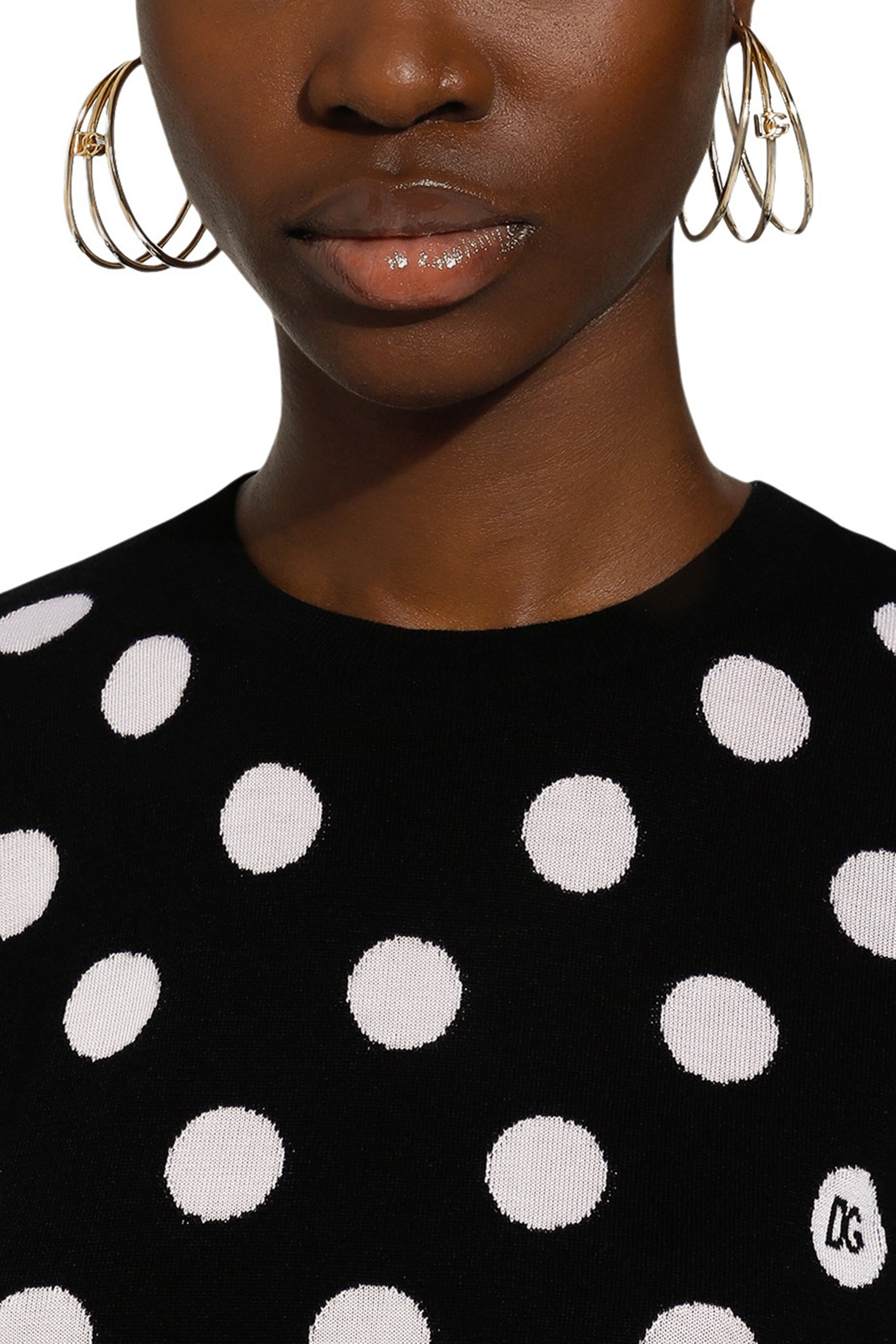 أقراط كريول متعددة الحلقات بشعار الماركة