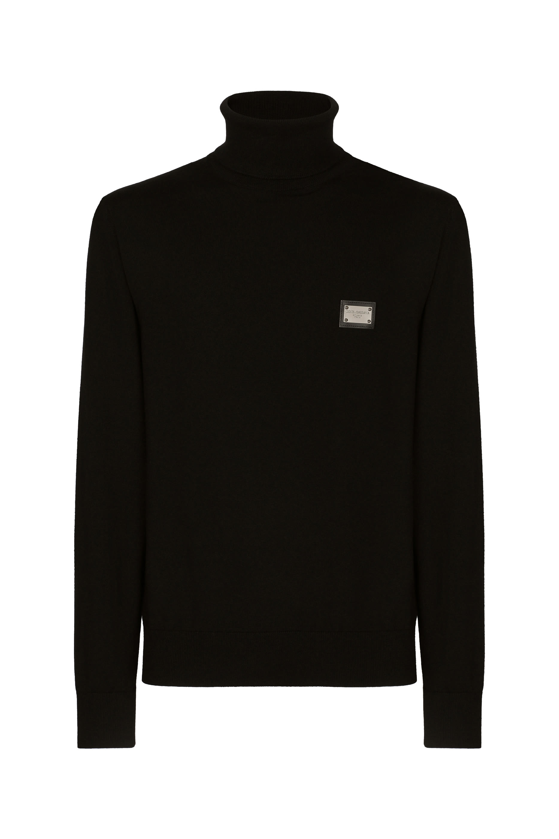 كنزة بياقة عالية وشعار الماركة صوف