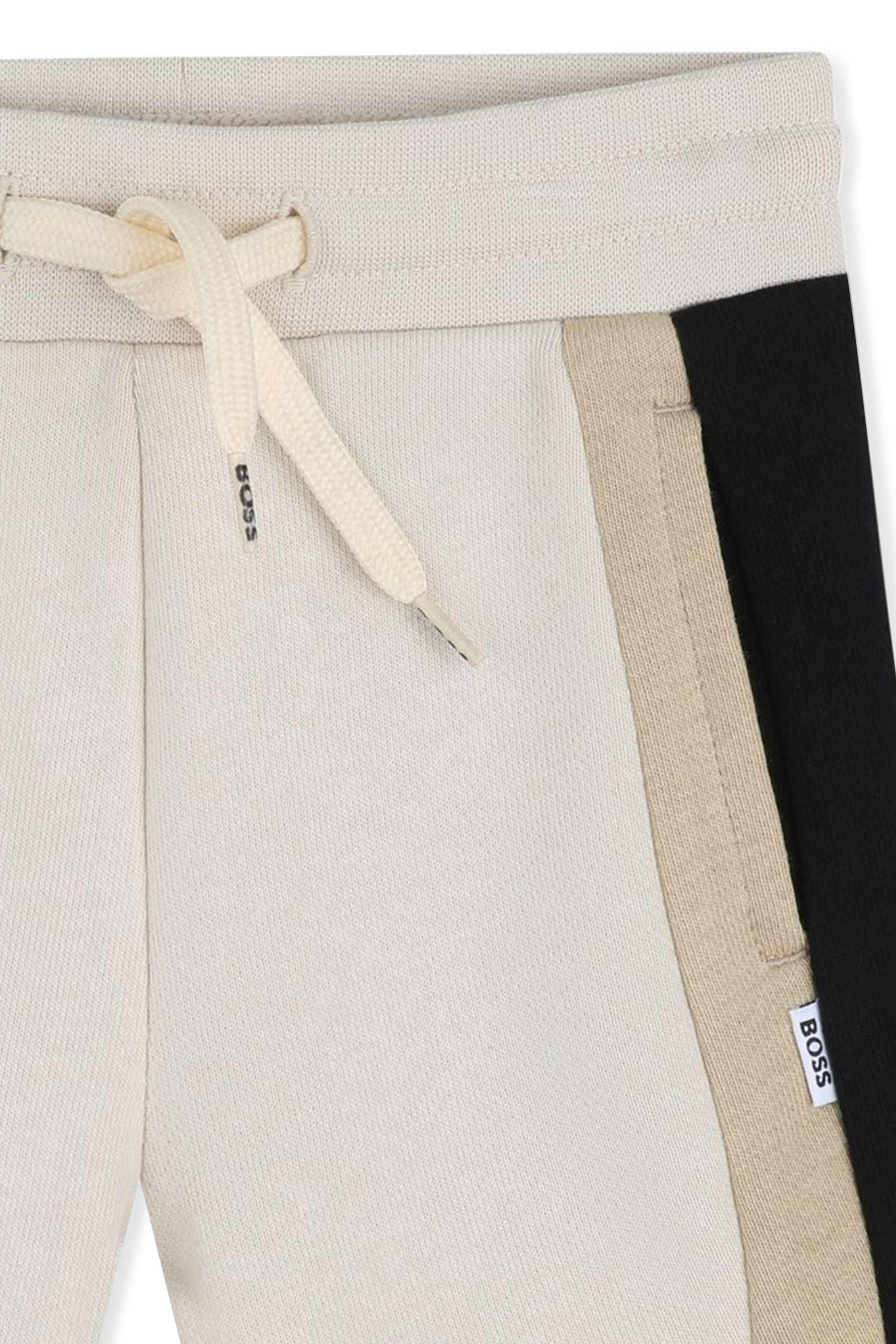 شورت برمودا للأطفال