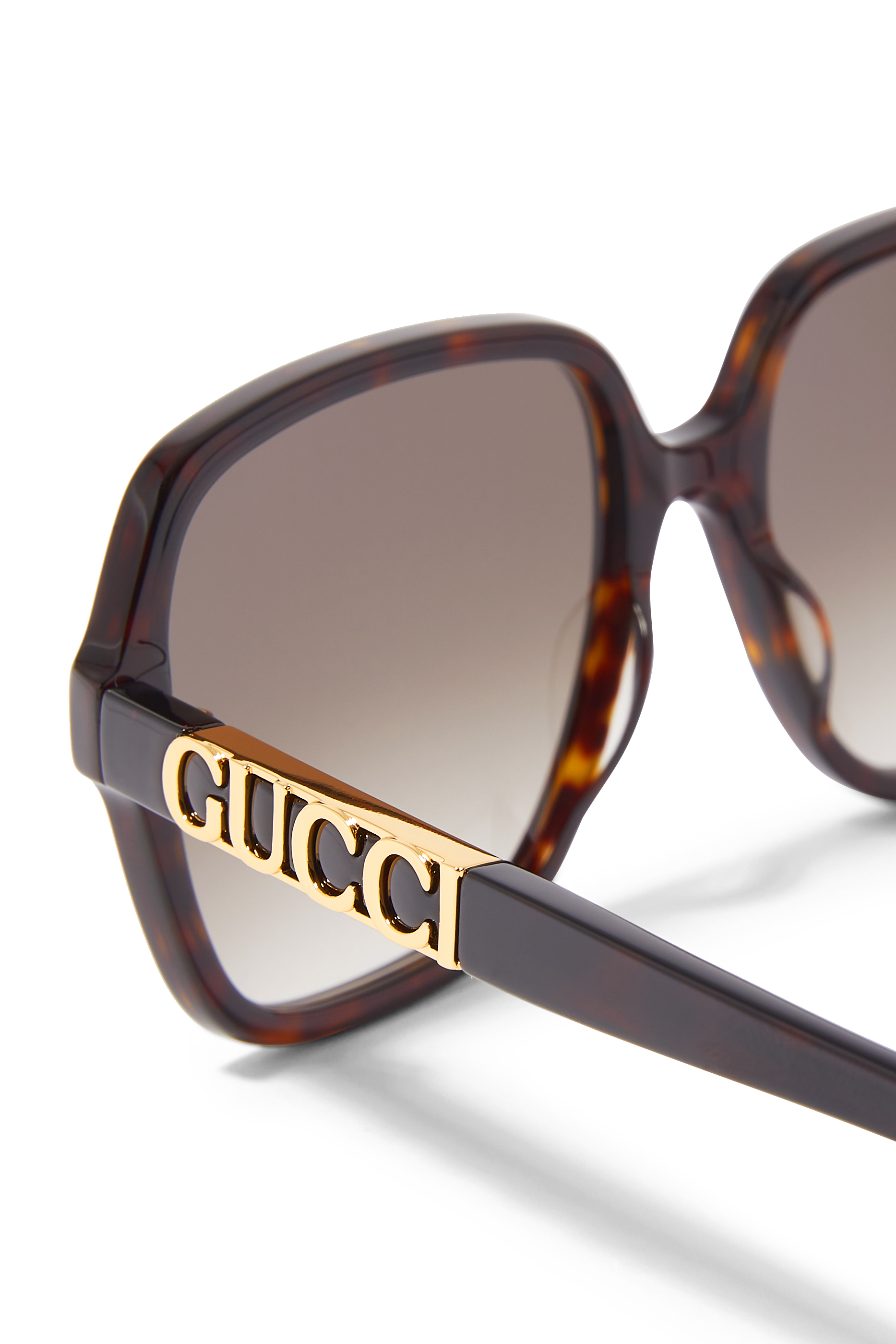 نظارة شمسية بإطار مستطيل