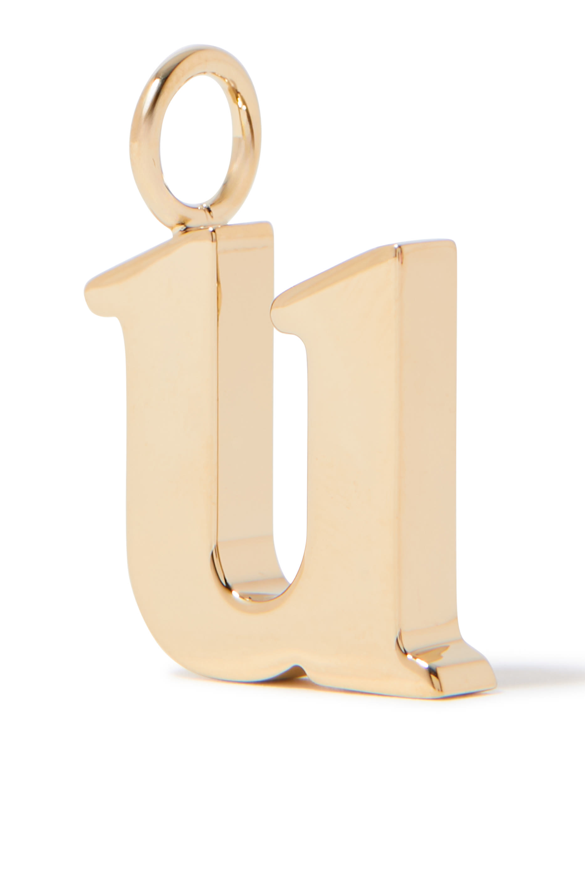 حلية بتصميم حرف U