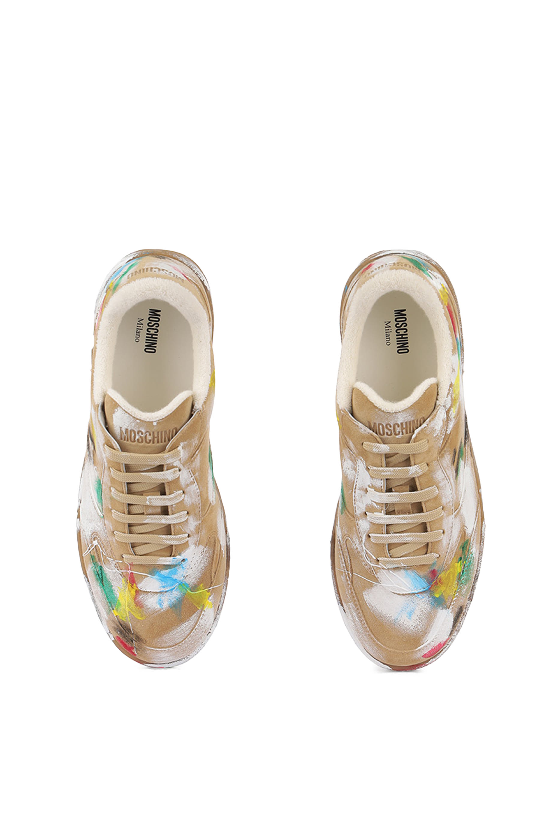 سنيكرز ملون يدويا