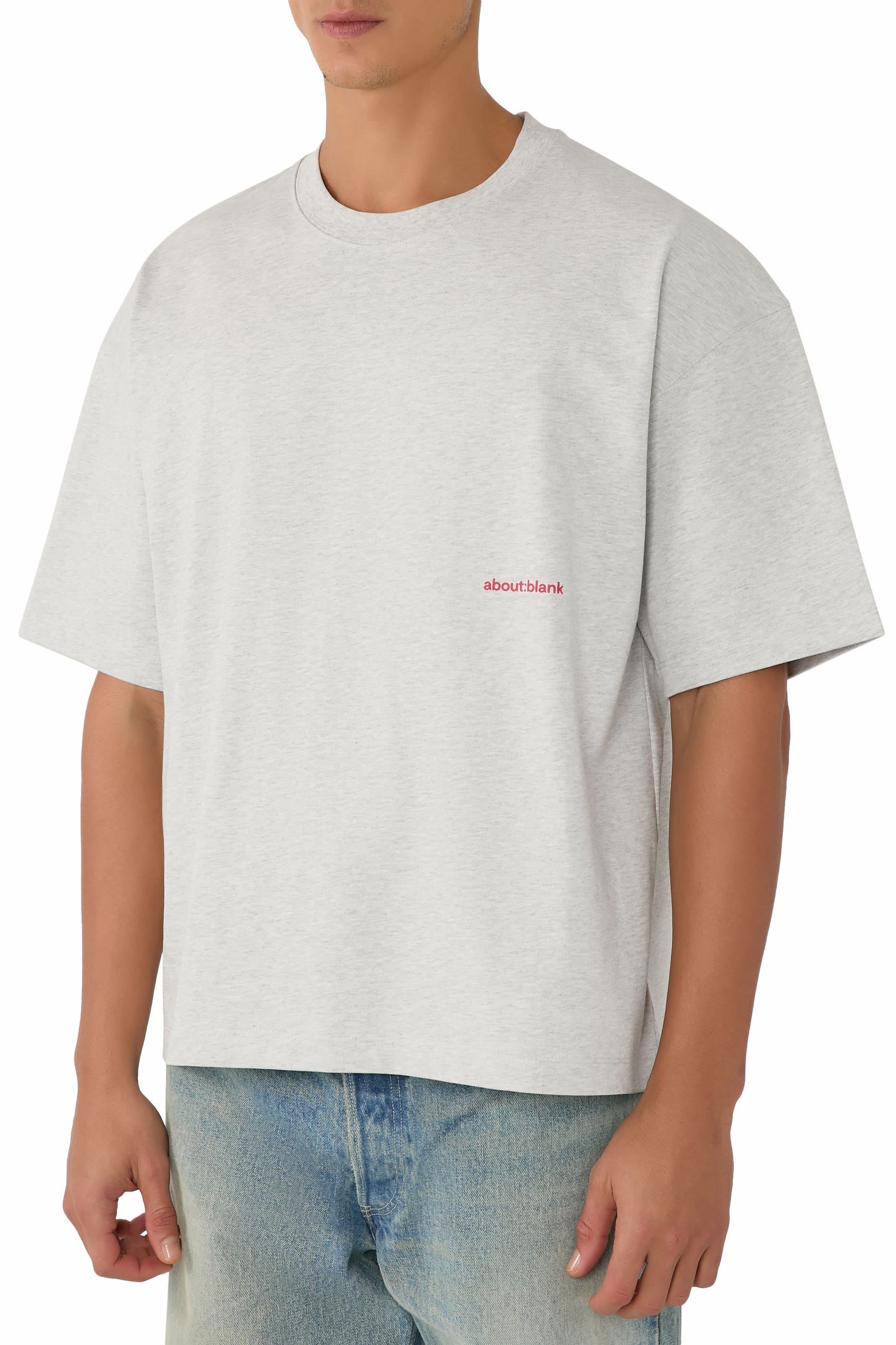 تيشيرت بقصة مربعة