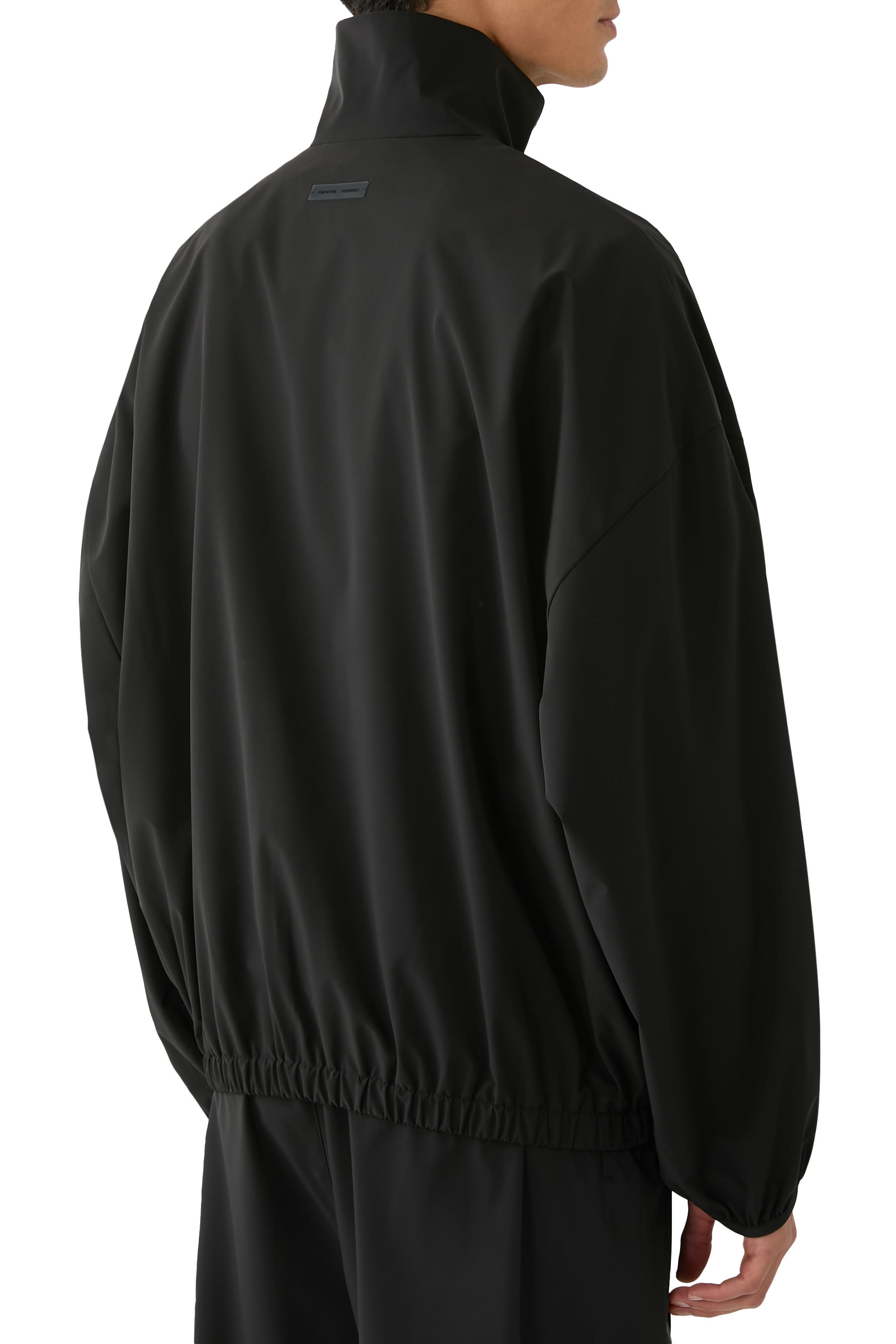 جاكيت رياضي بنصف سحاب نايلون