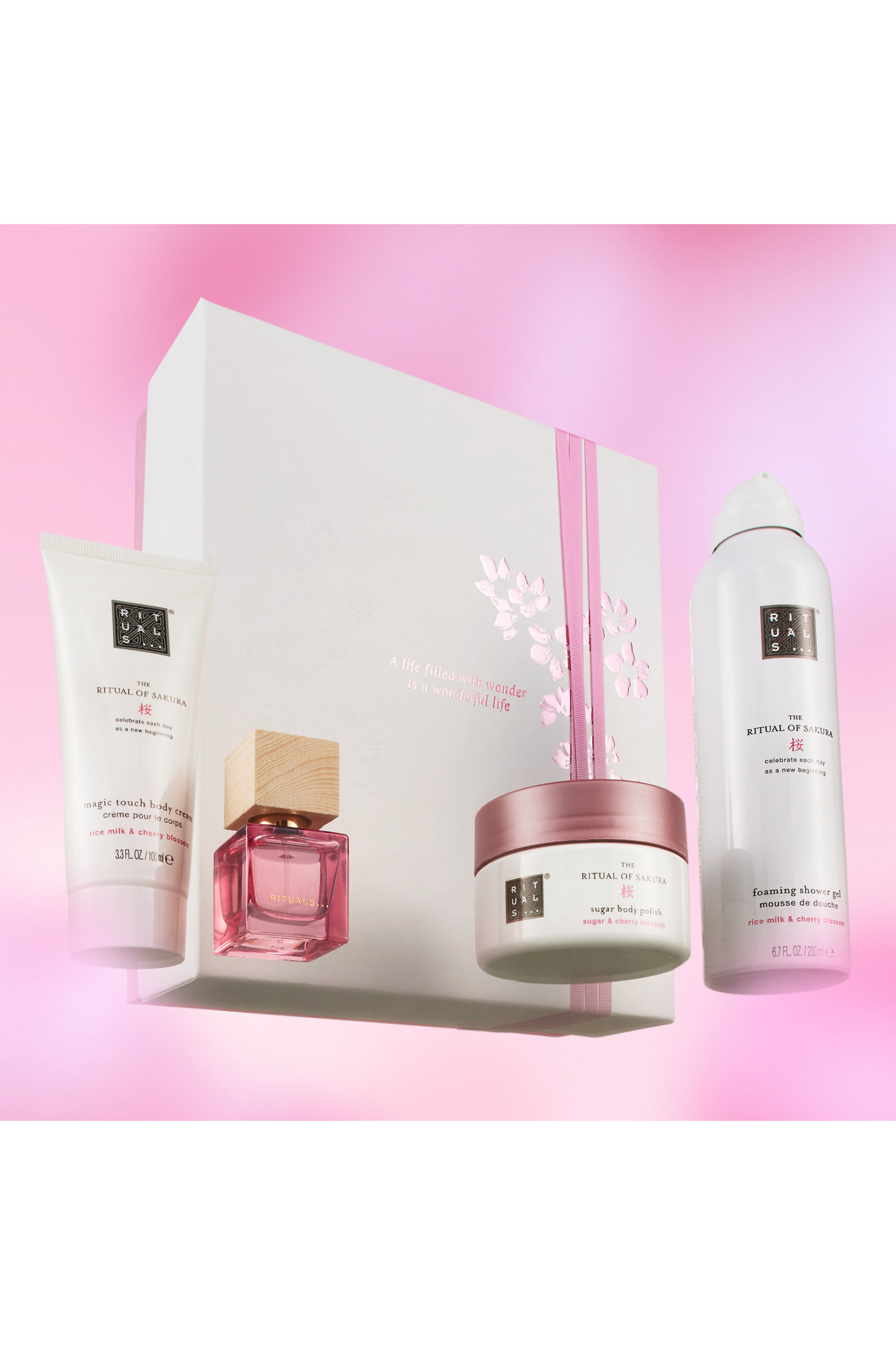 مجموعة هدايا ذا ريتوال اوف ساكورا متوسطة بإصدار 2025