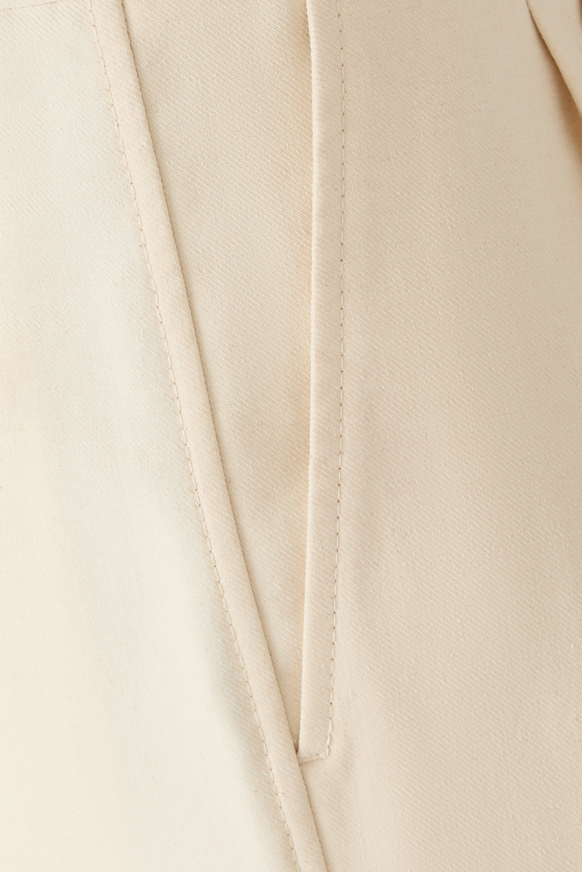 شورت بيرمودا بأسوار قماش قنب قطن