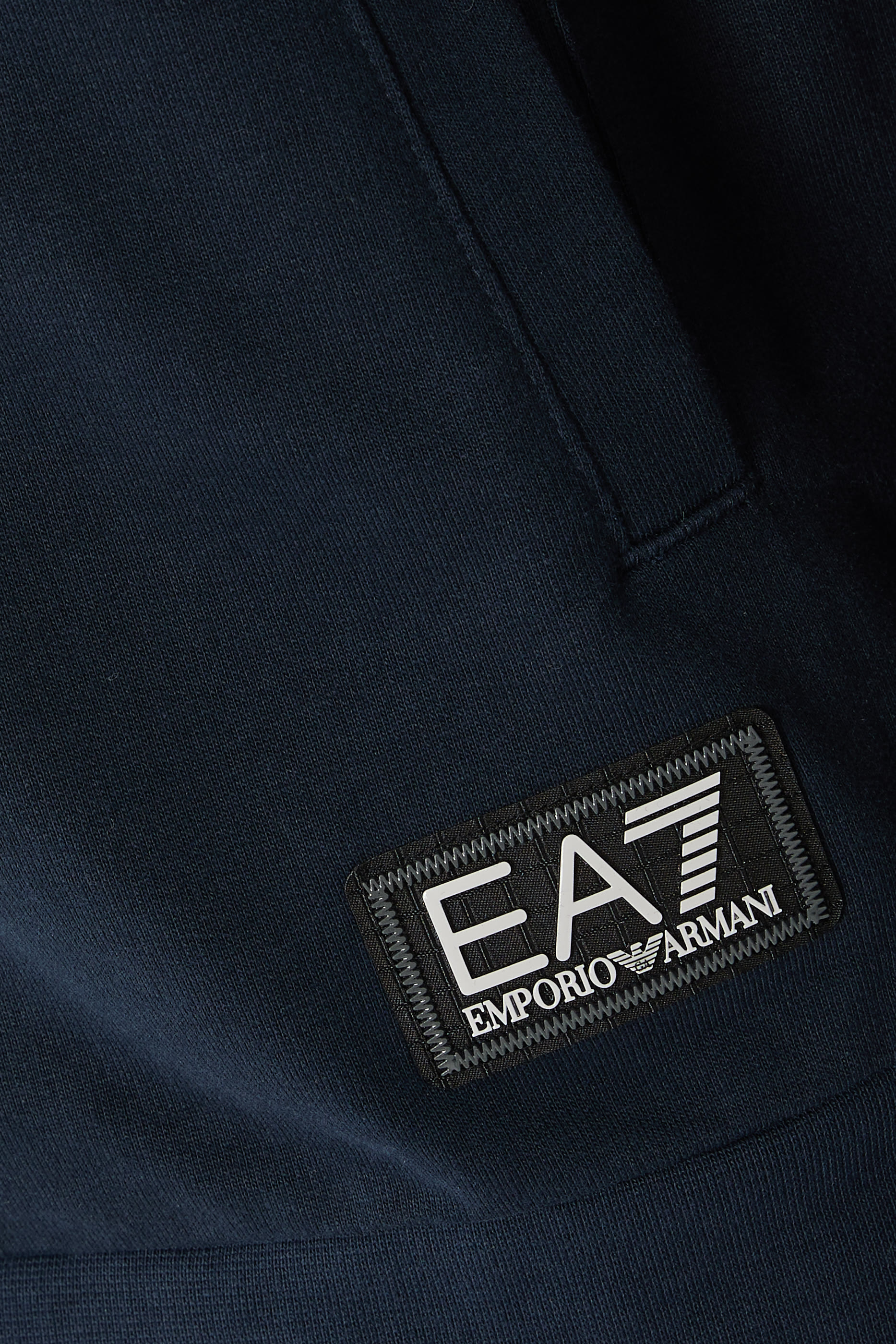 سويت شيرت بشريط شعار الماركة