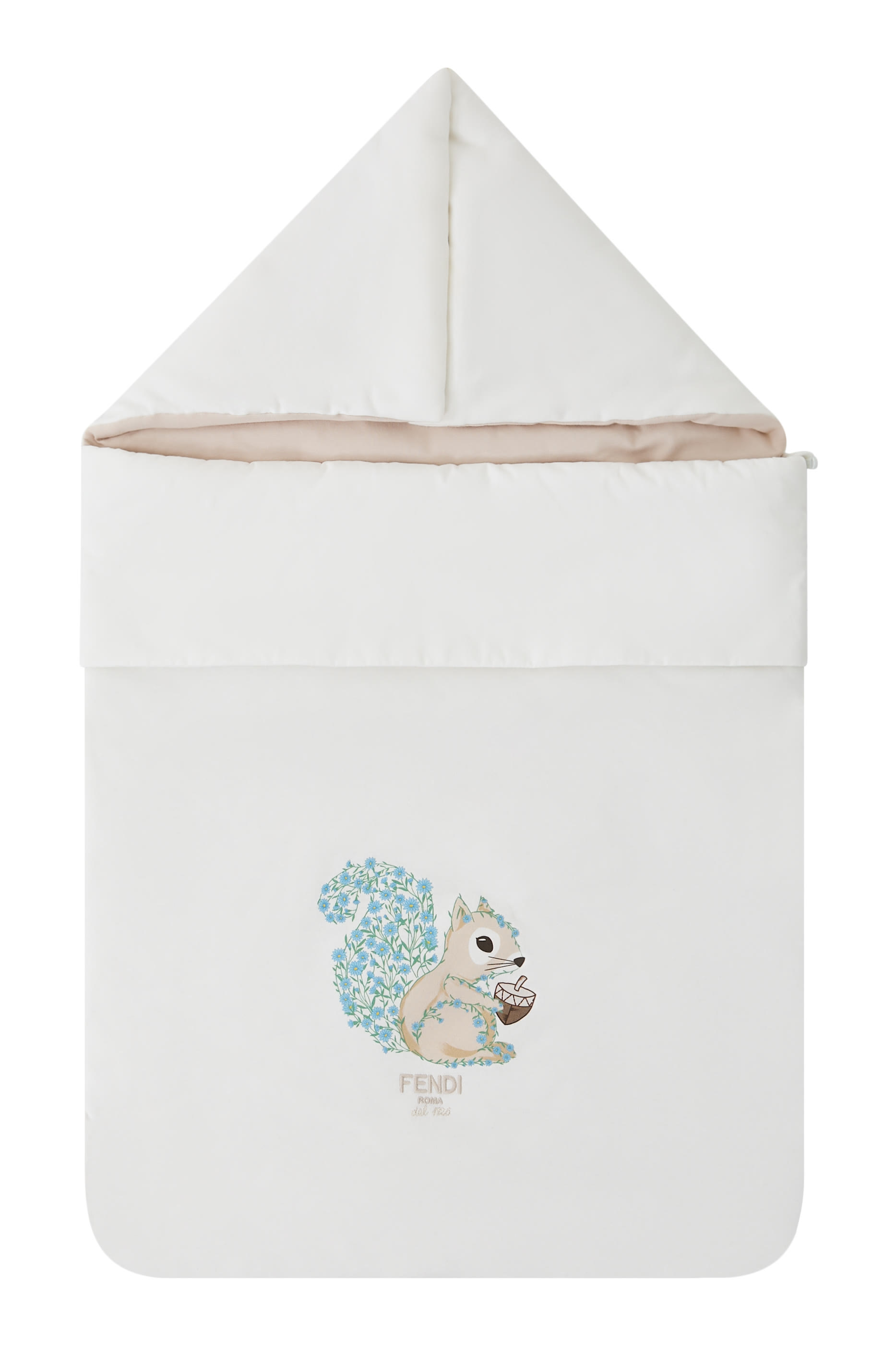 بطانية مزينة بنقشة سنجاب نسيج متشابك