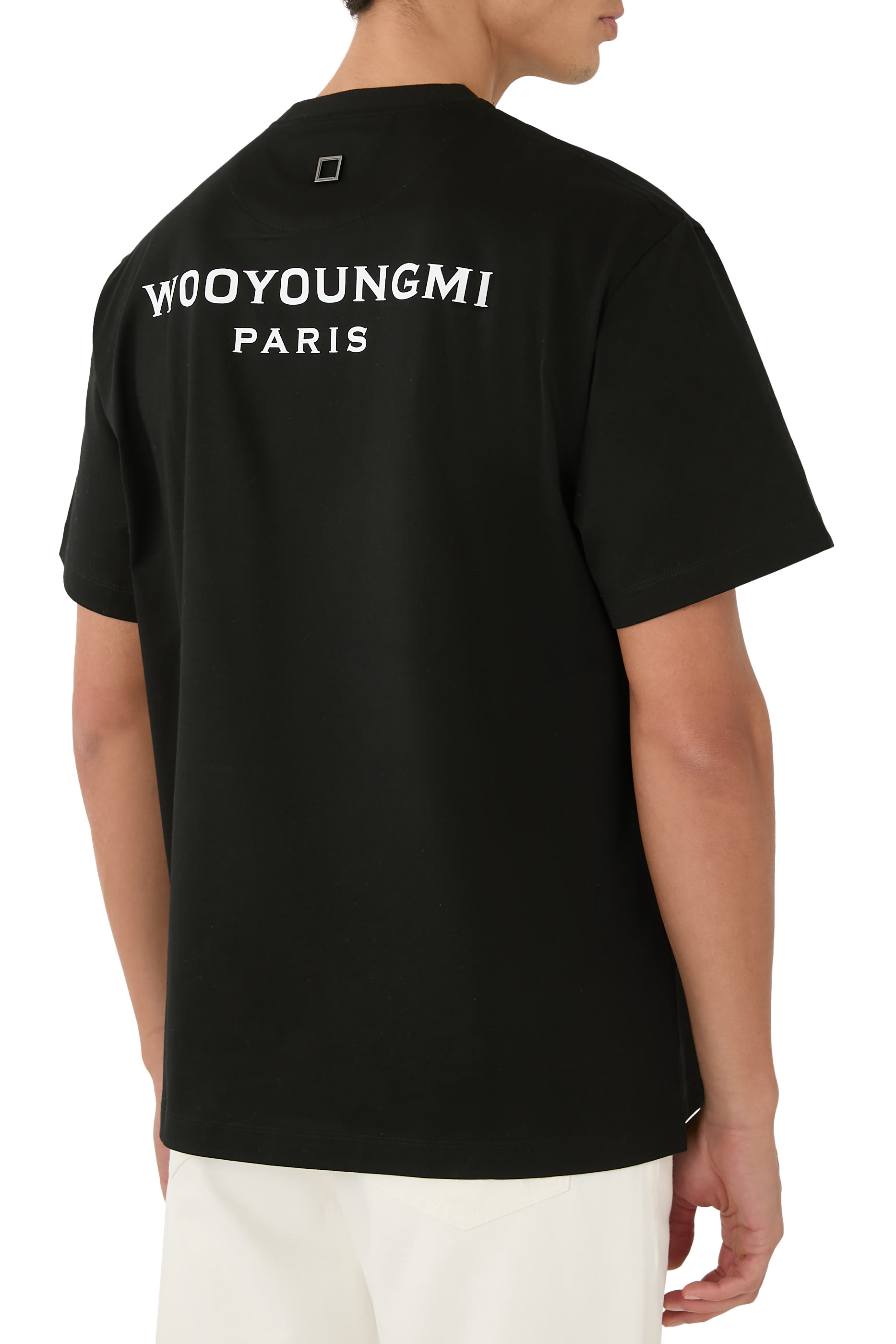 تيشيرت بظهر مزين بشعار الماركة قطن