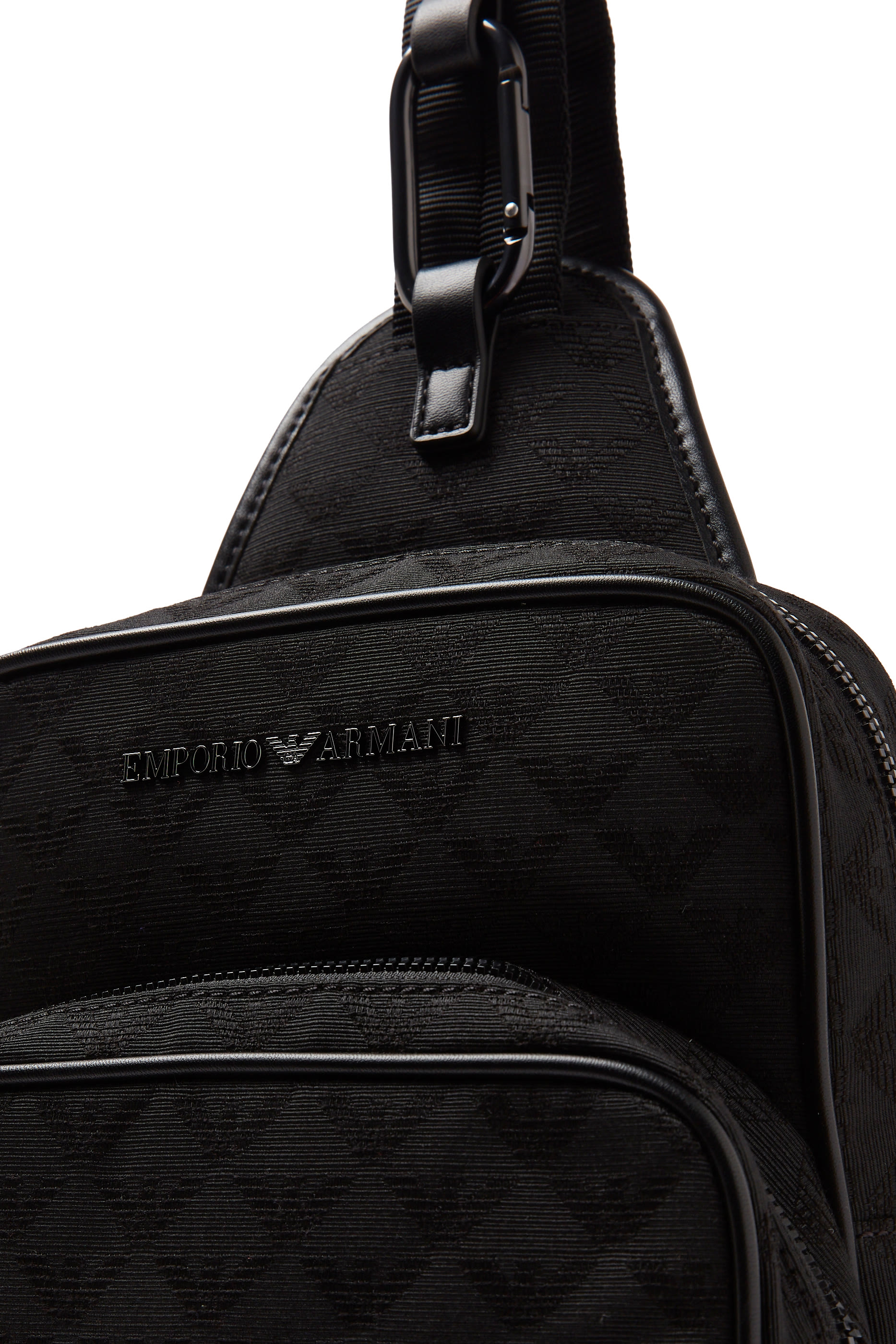 حقيبة كروس بشعار الماركة