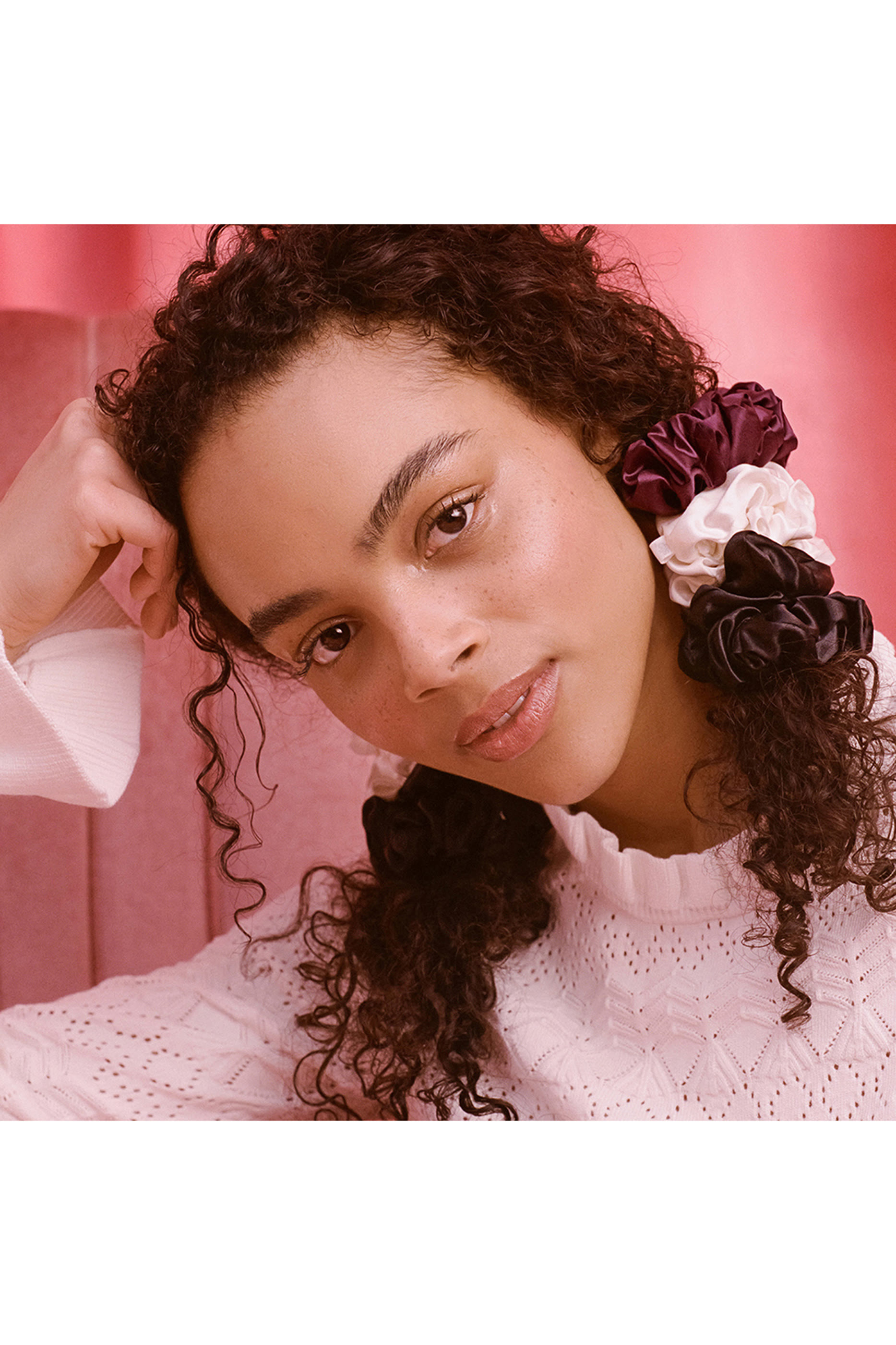 مجموعة ربطات شعر شوجر بلم كبيرة في عبوة بتصميم زينة للكريسماس، 3 قطع