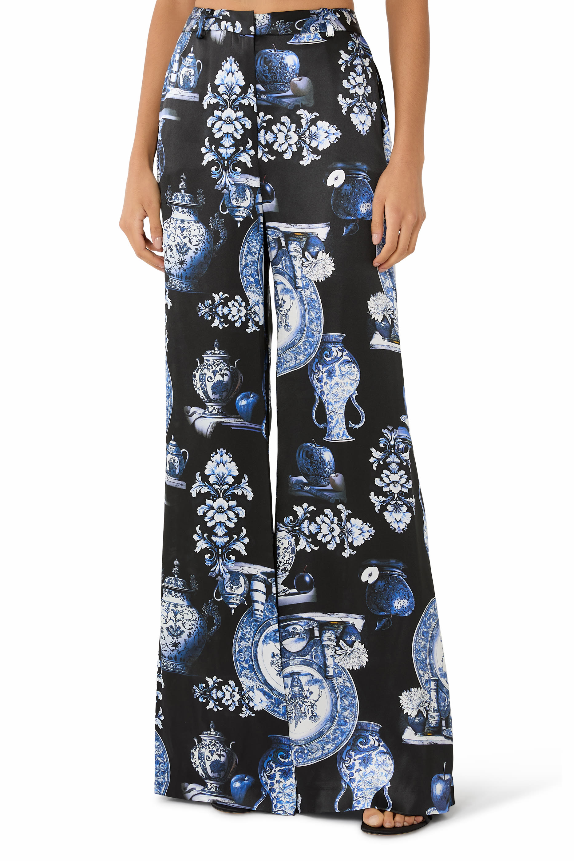 بنطال بيلار بقصة ساق واسعة حرير