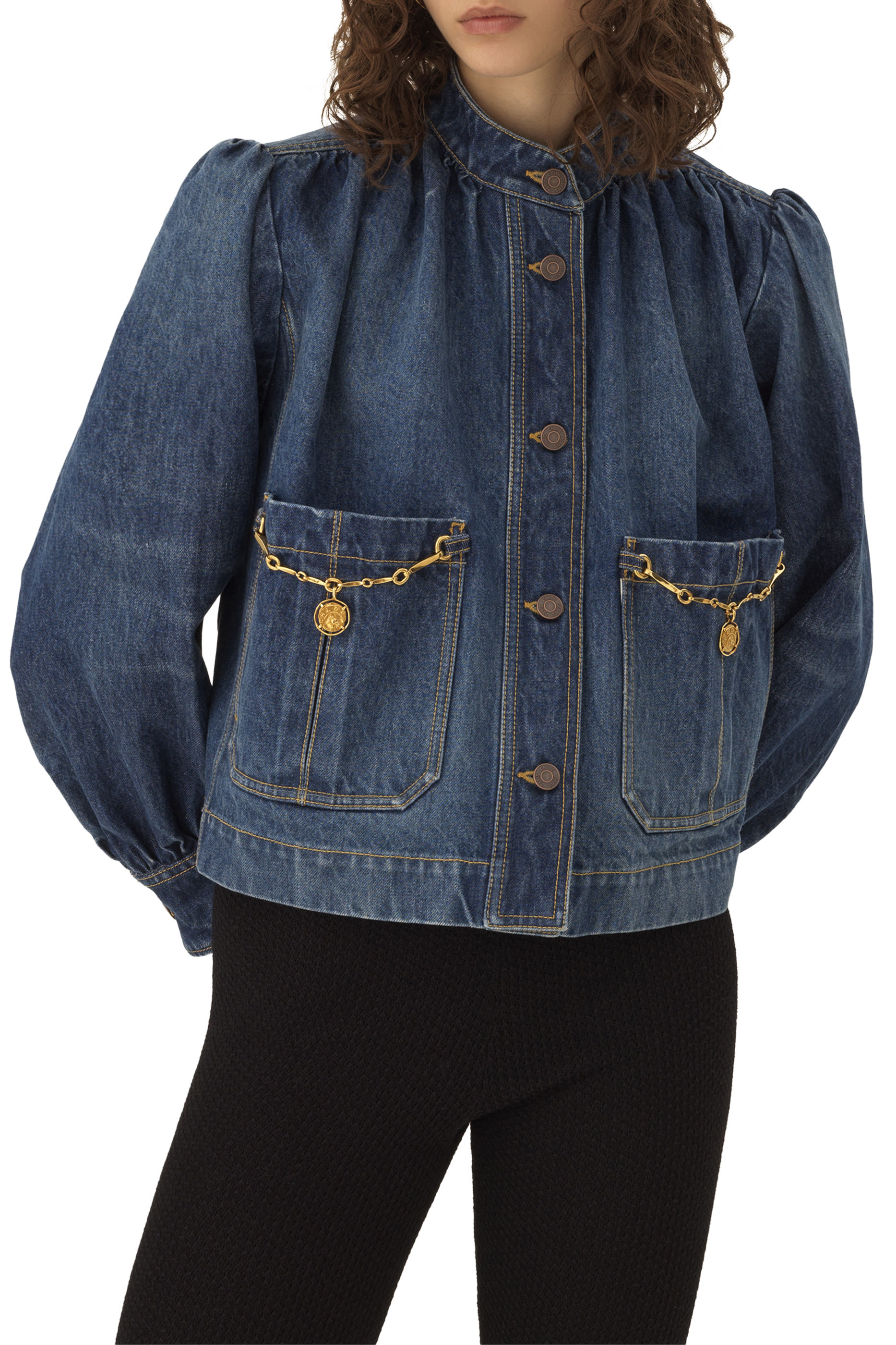 جاكيت بأكمام منفوخة وكشكش