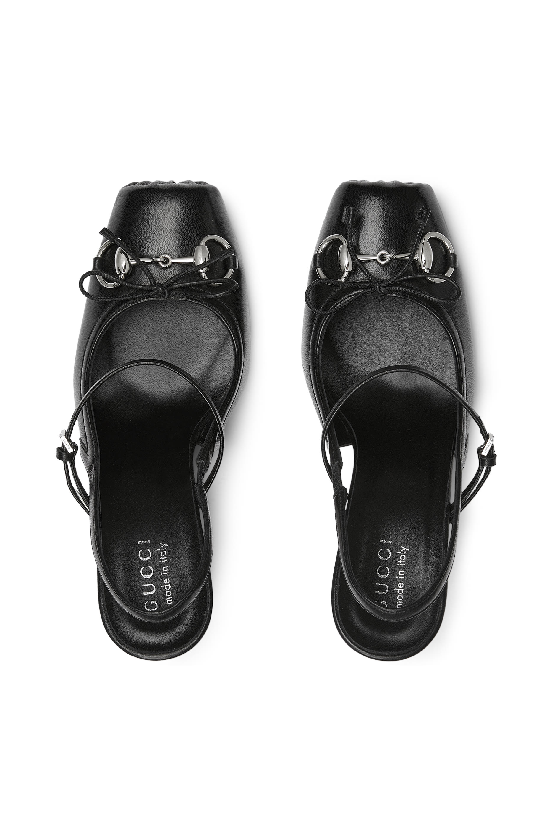 حذاء كلاسيكي بسير خلفي وحلية لجام الحصان