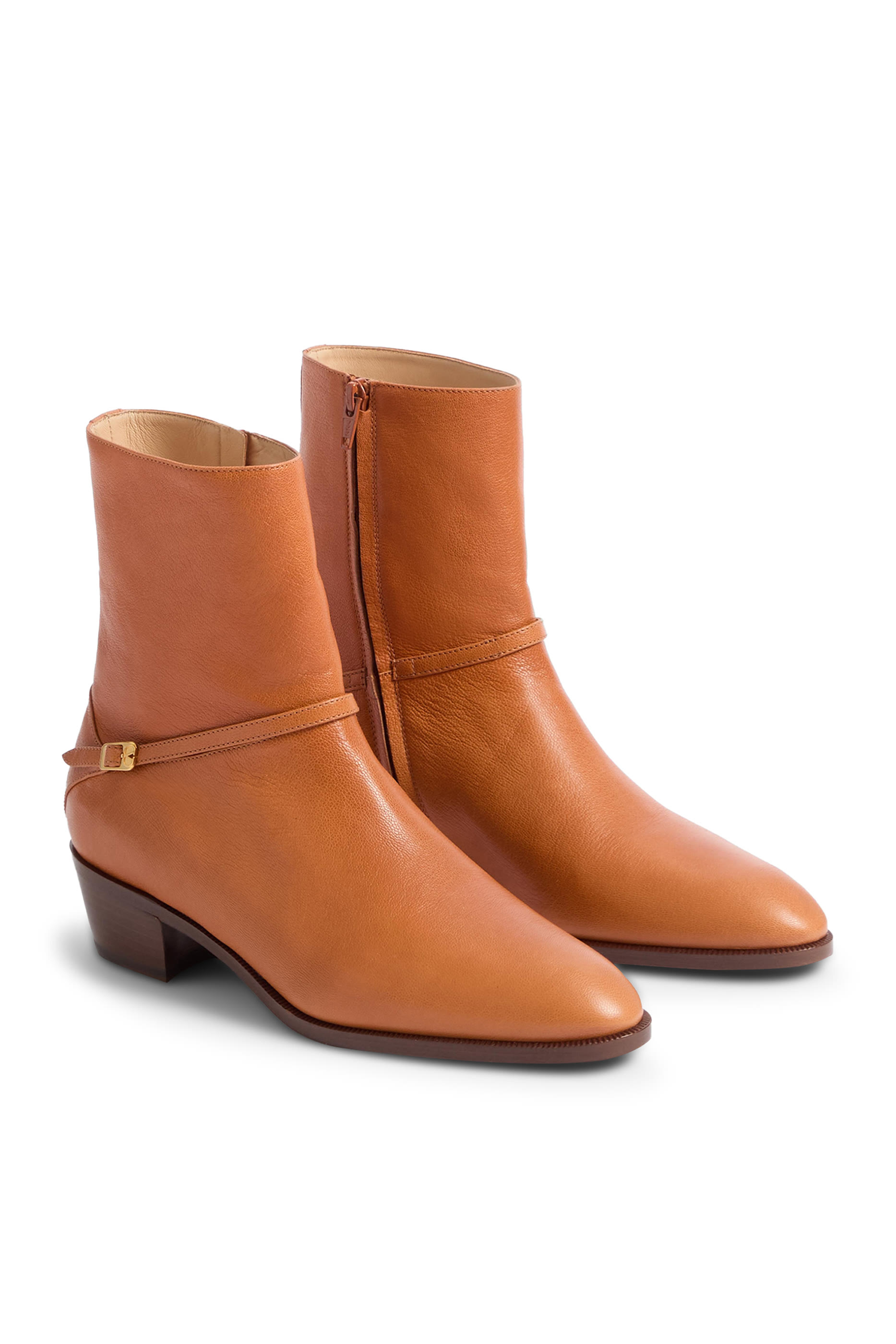 حذاء بوت بات بطول الكاحل جلد