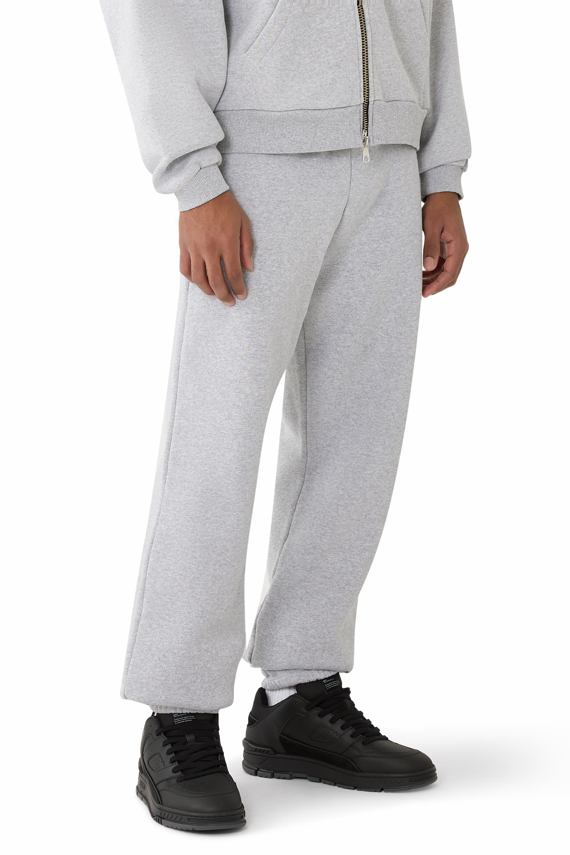 سنيكرز اريا ال او