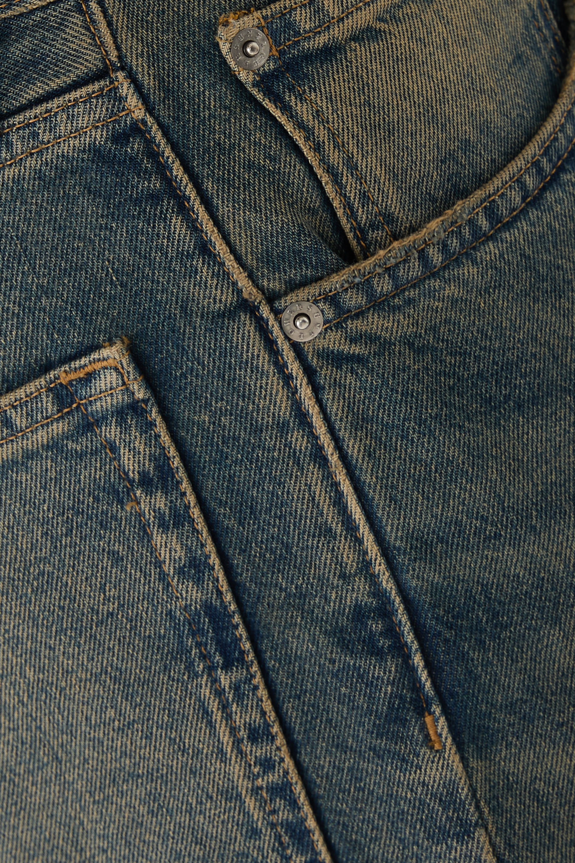 بنطال بقصة واسعة بتصميم ملفوف دنيم