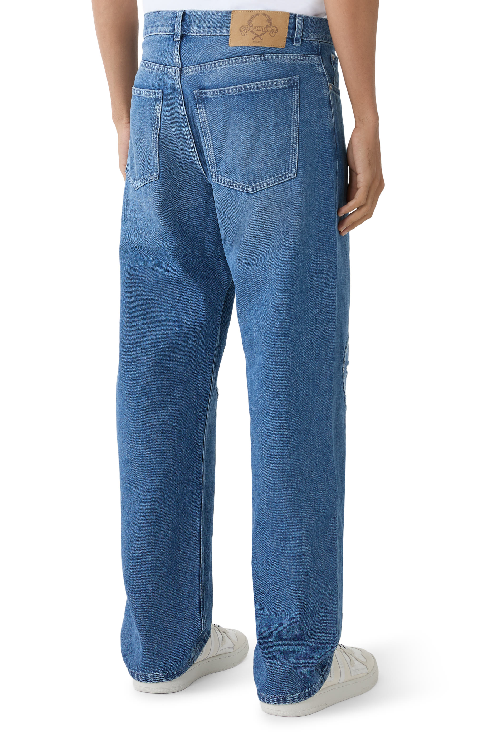 بنطال جينز بقصة ساق مستقيمة بنقشة قلوب دنيم