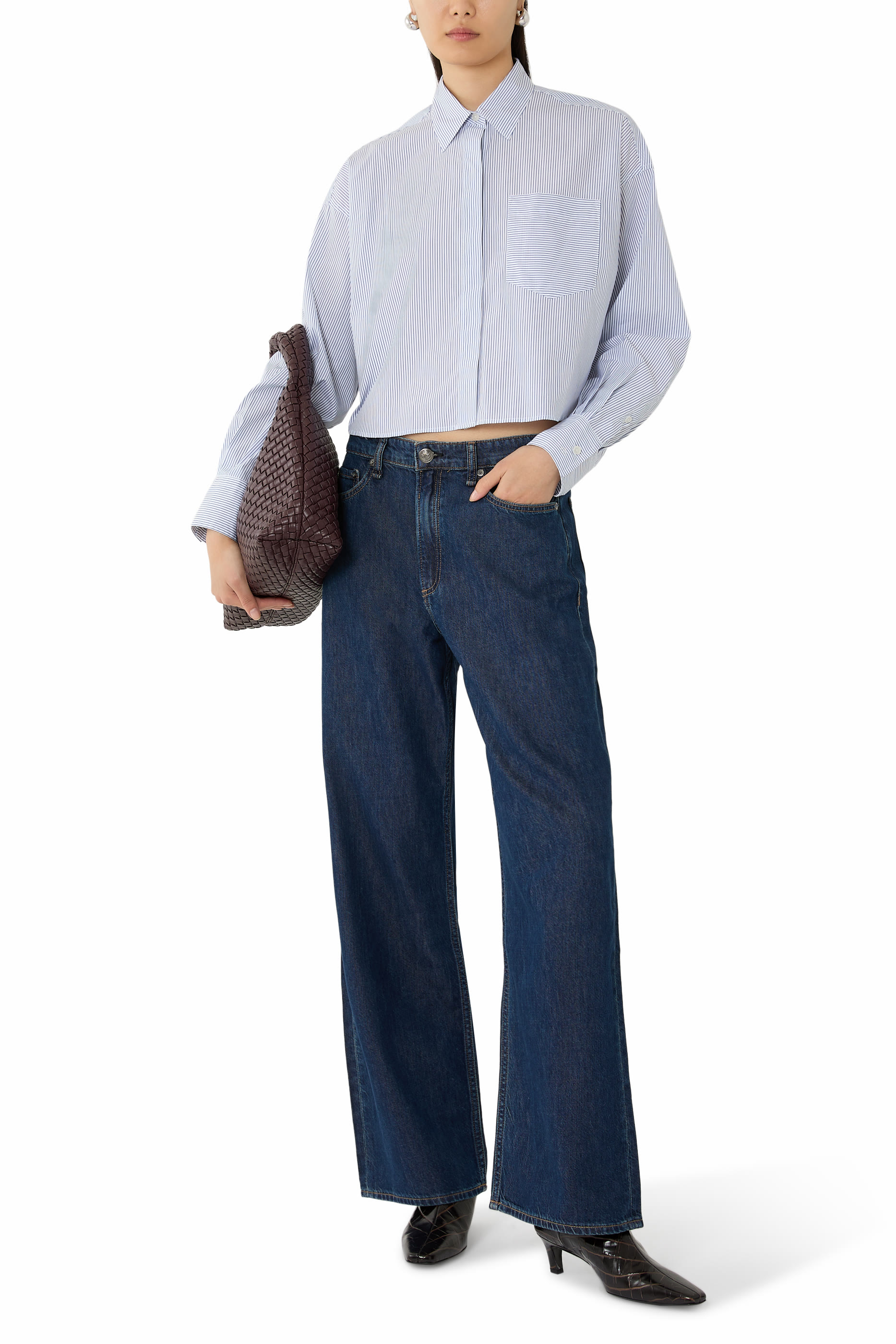 بنطال جينز لوغان بقصة ساق واسعة