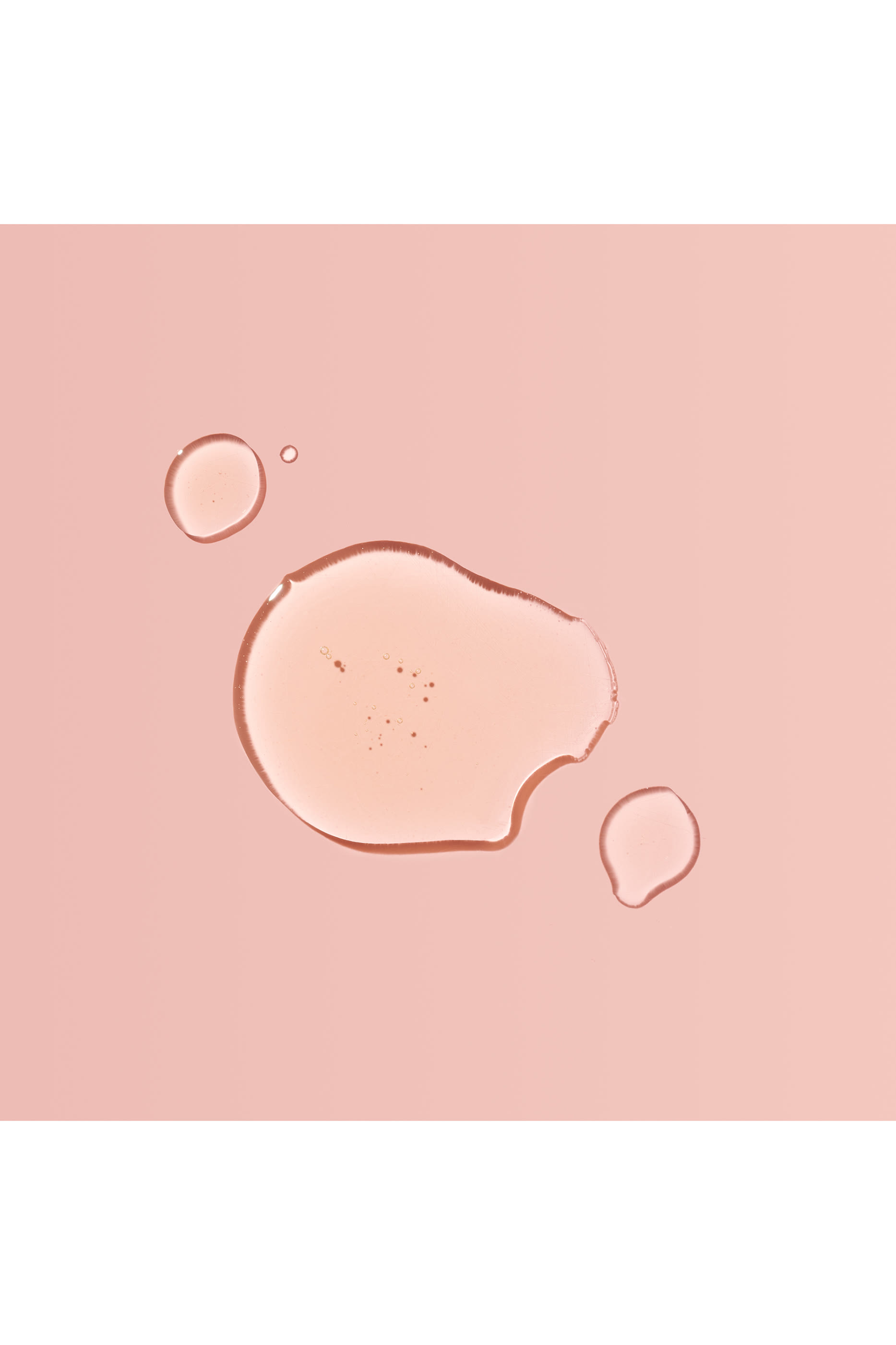 زيت مرطب وملمع للشعر المجعد