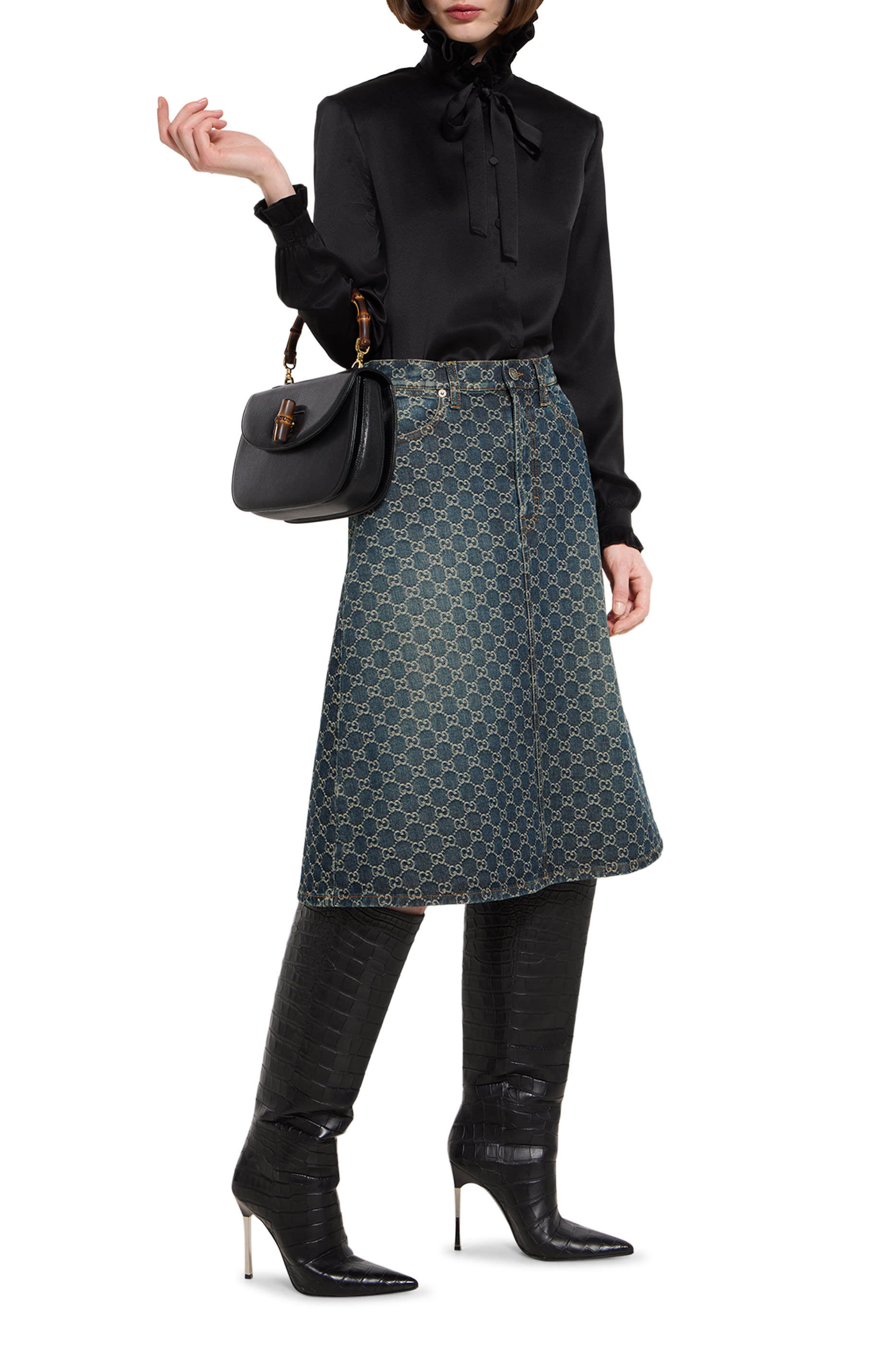 تنورة بشعار الماركة جاكار قطن دنيم