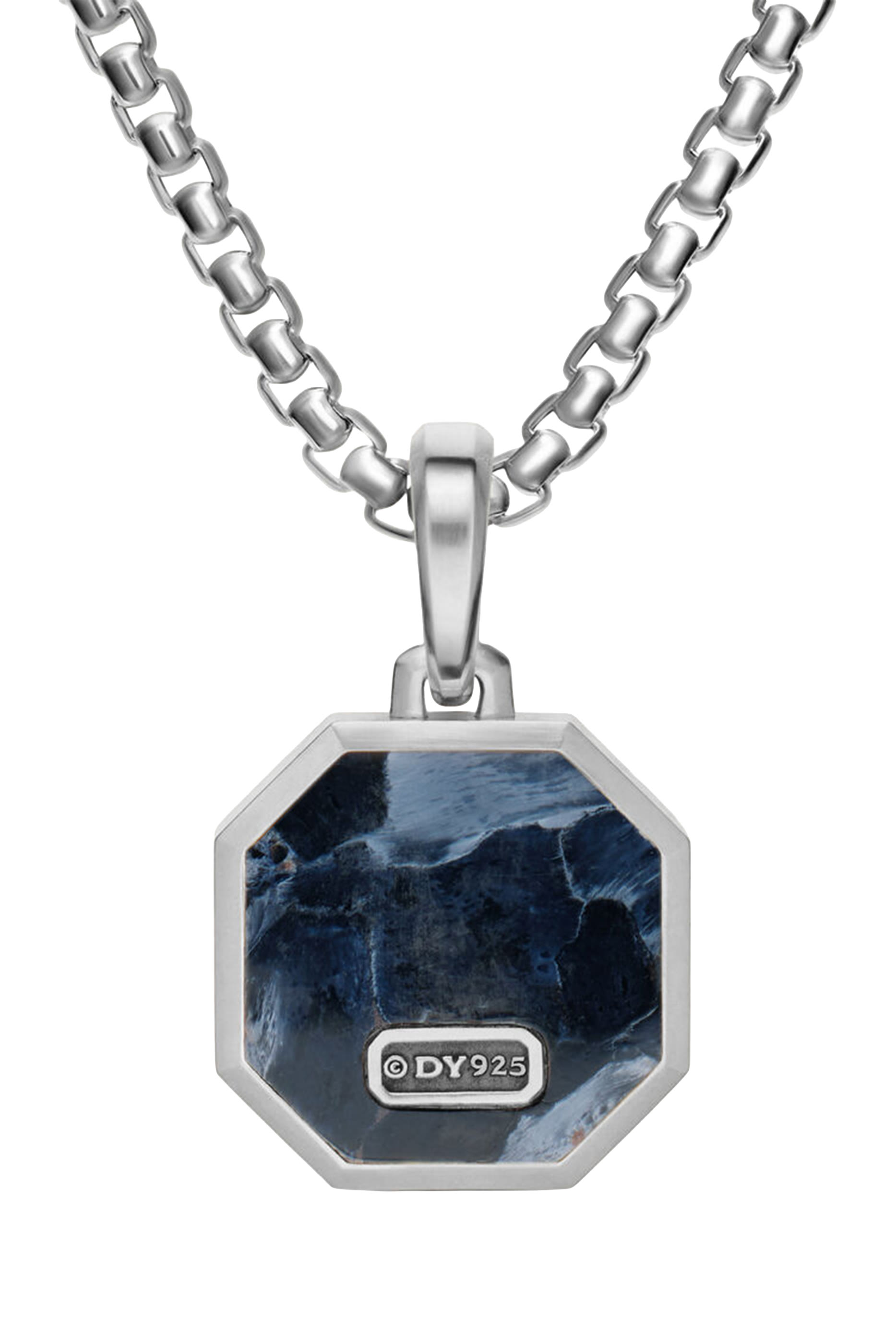 حلية متعددة الأوجه مرصعة بحجر بيترسايت، فضة إسترلينية