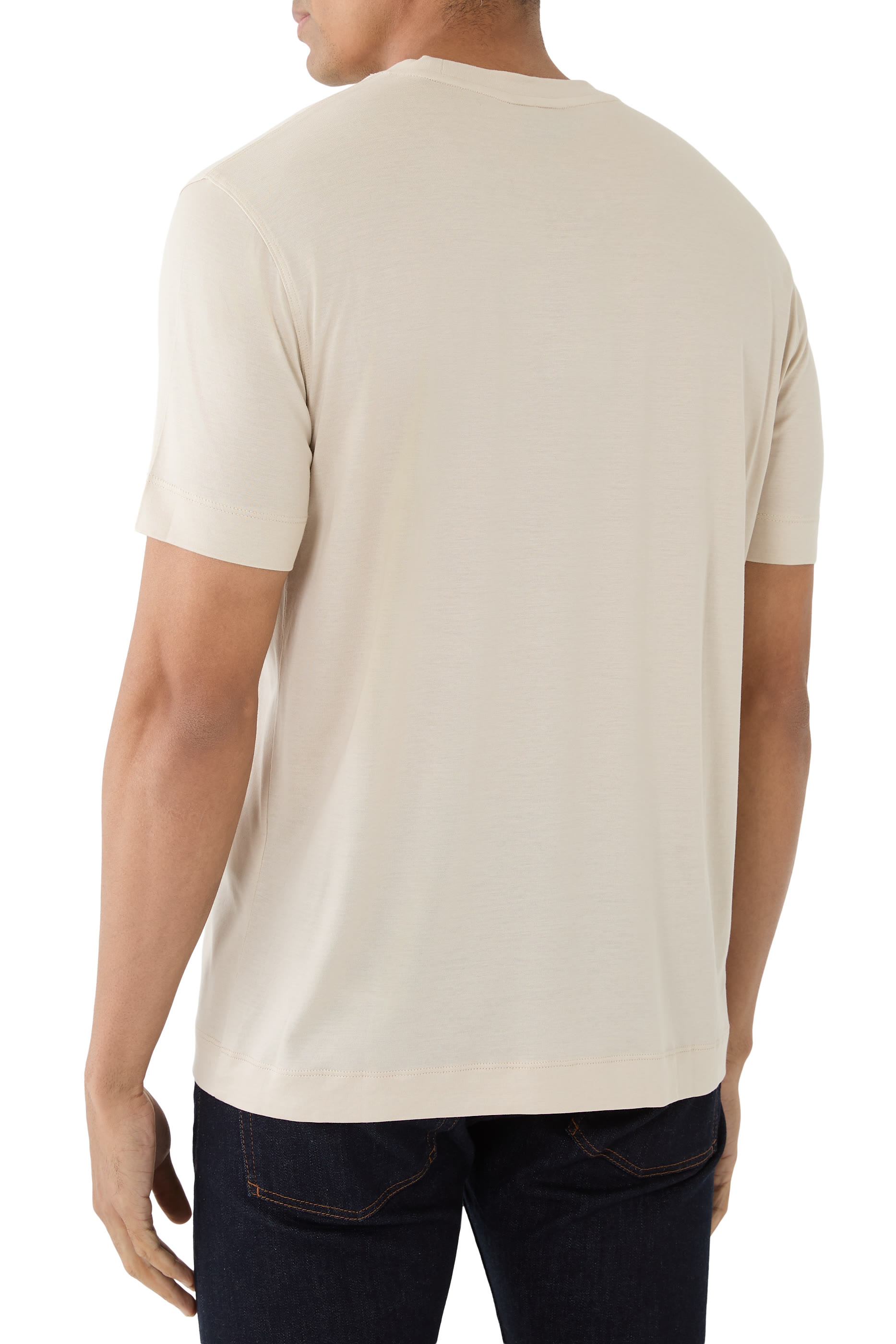 تيشيرت بشعار الماركة صغير