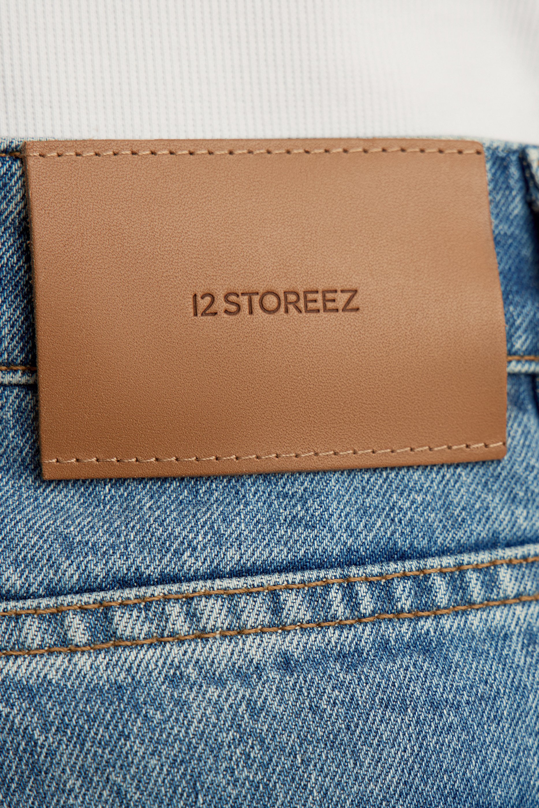 بنطال جينز 415 بقصة ساق واسعة