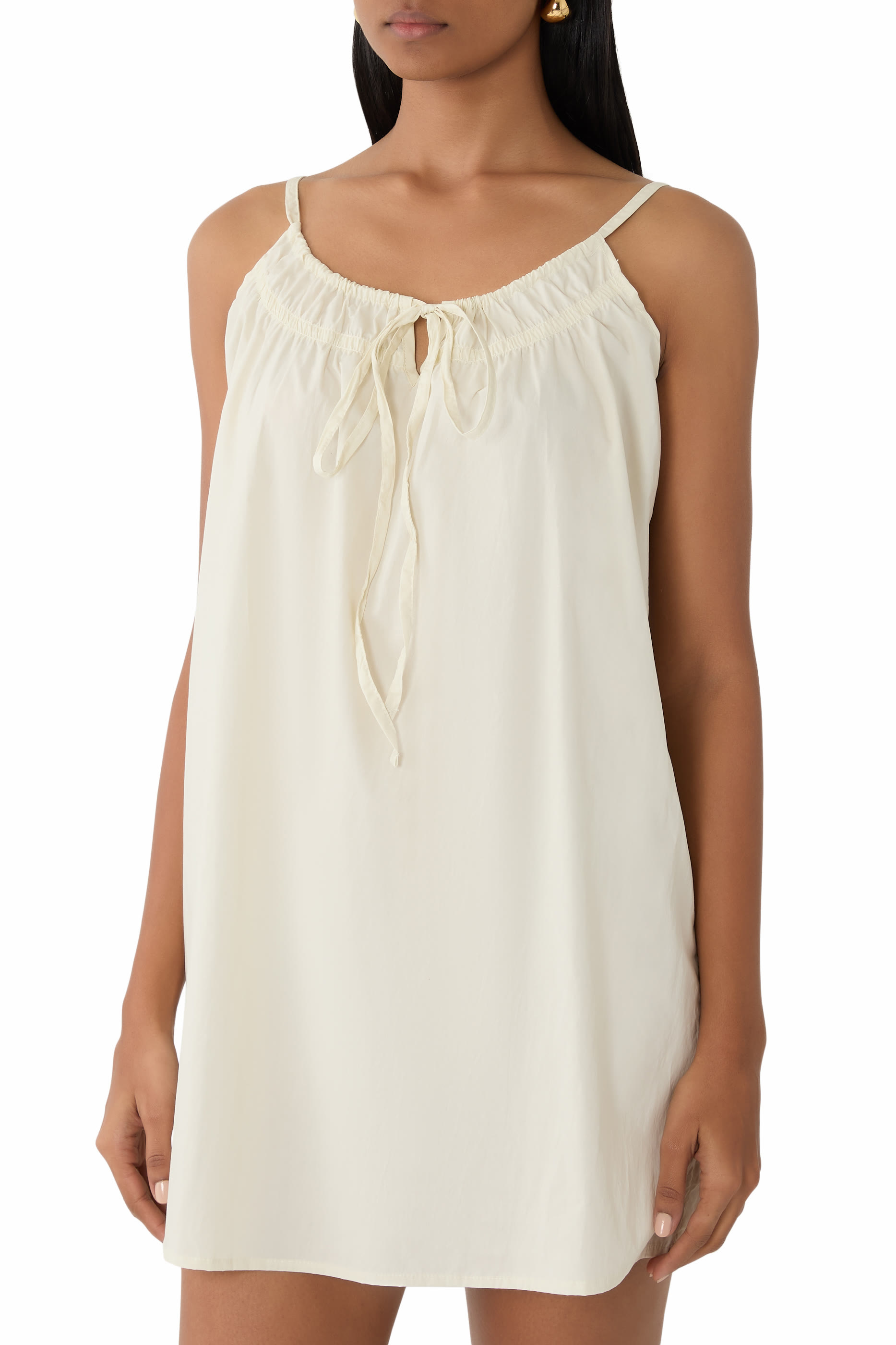 فستان قماش خفيف الوزن