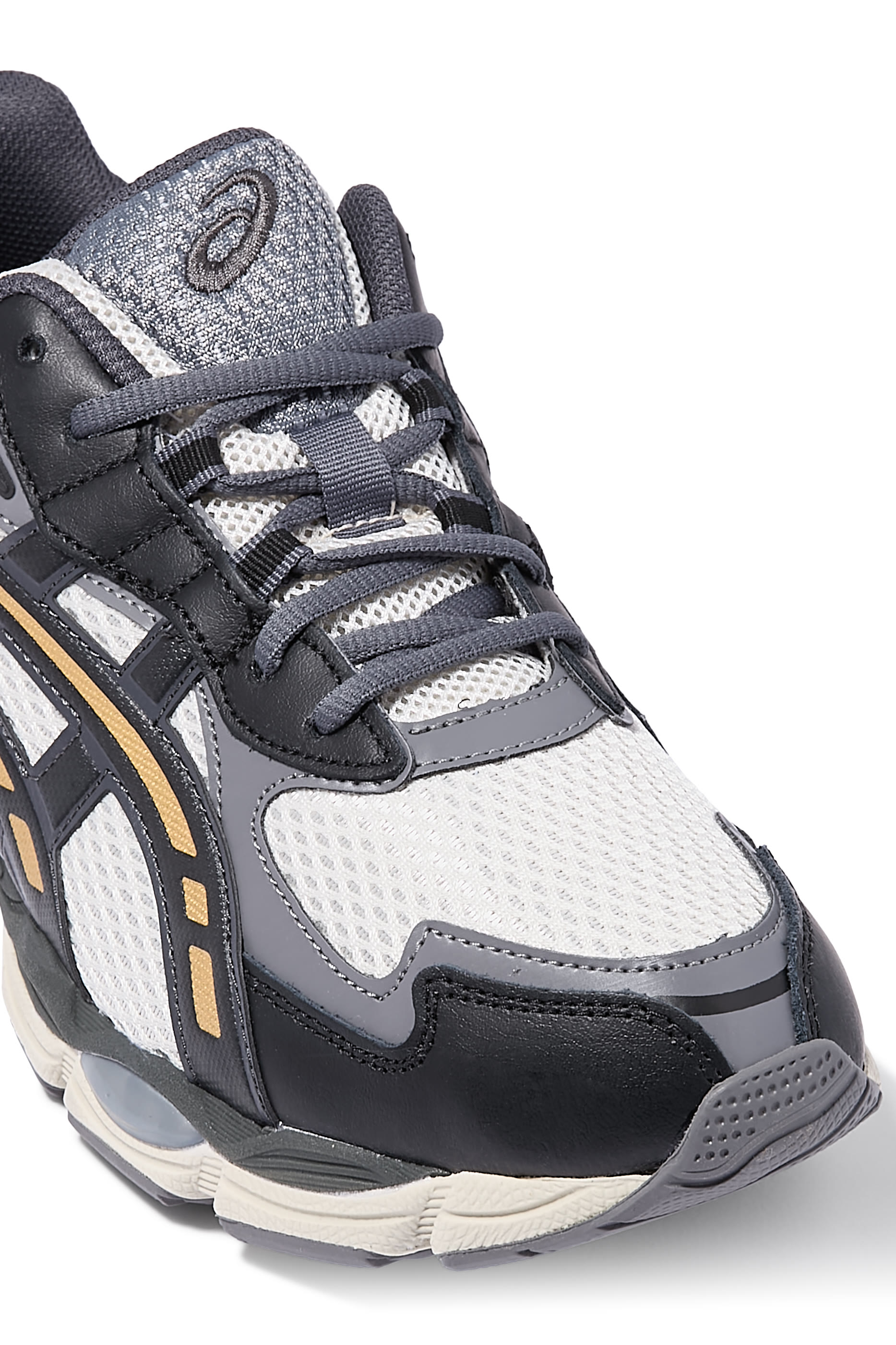 سنيكرز جل ان واي سي 2055