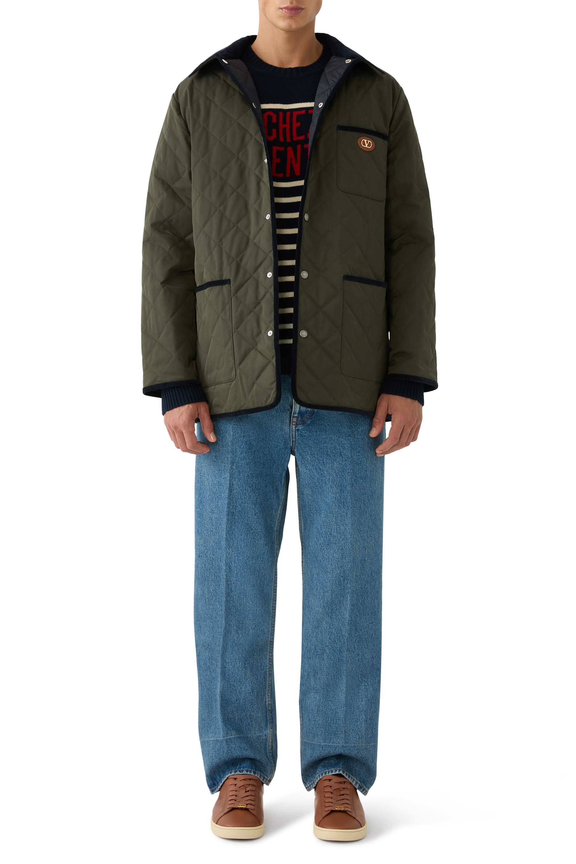 جاكيت مبطن بشعار الماركة