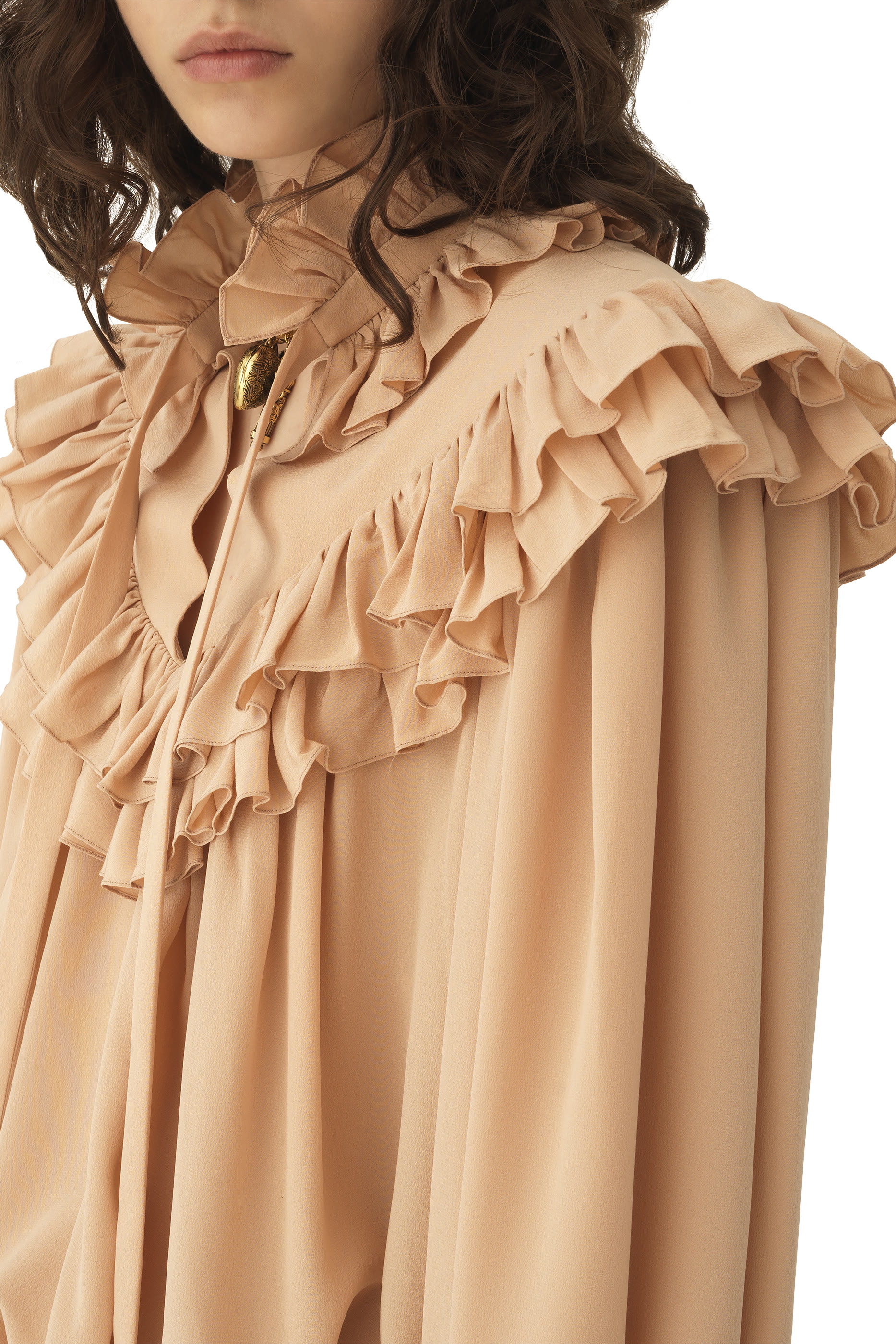 بلوزة بقصة فضفاضة مزينة بكشكش