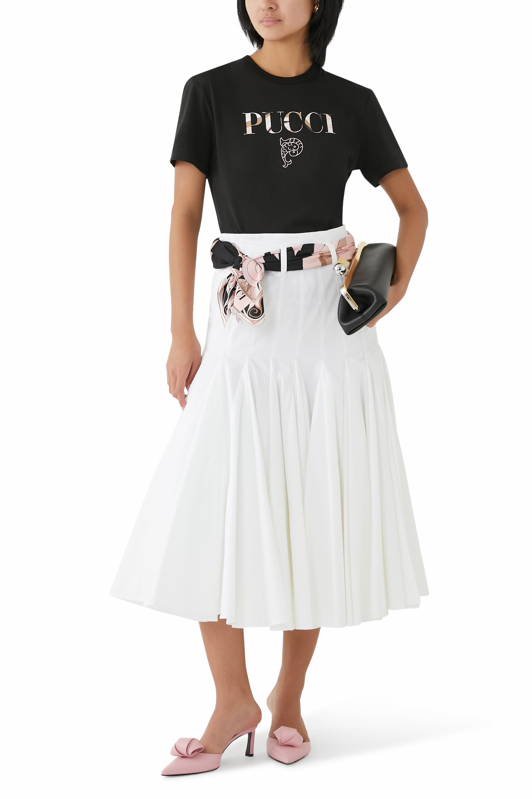 تيشيرت بشعار الماركة