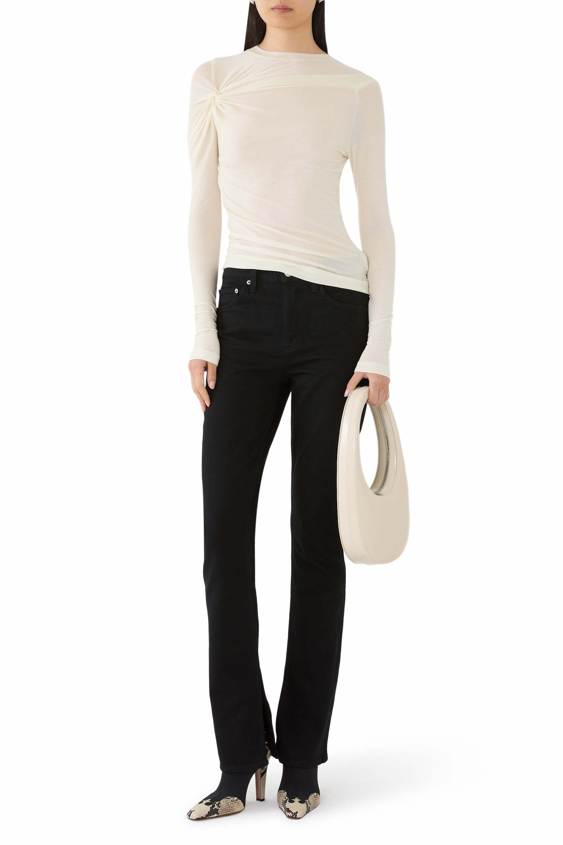 تيشيرت ليسا بأكمام طويلة